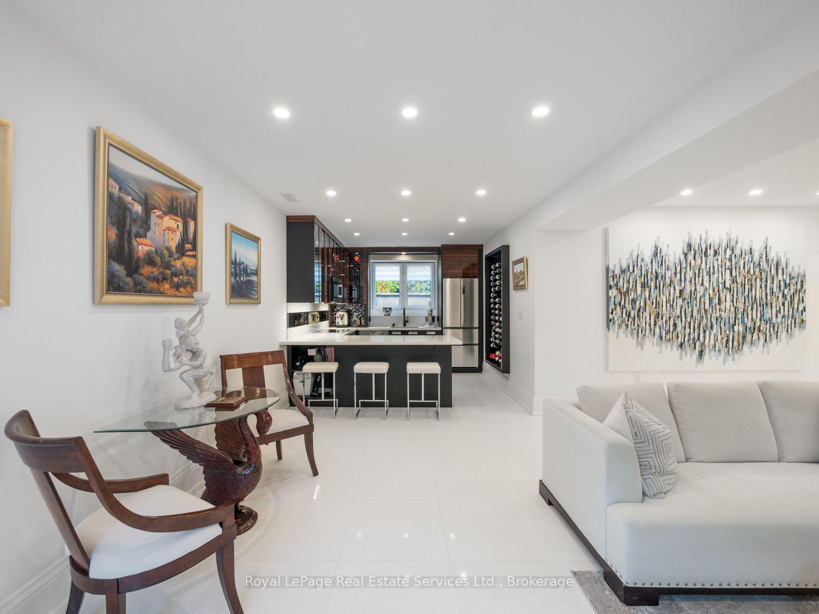 Photo 37 of 36 Anderson Street, Oakville, Central — HOMEH