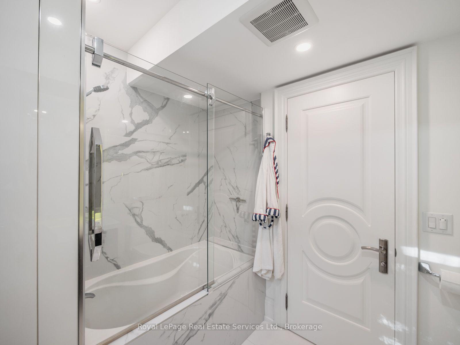 Photo 41 of 36 Anderson Street, Oakville, Central — HOMEH