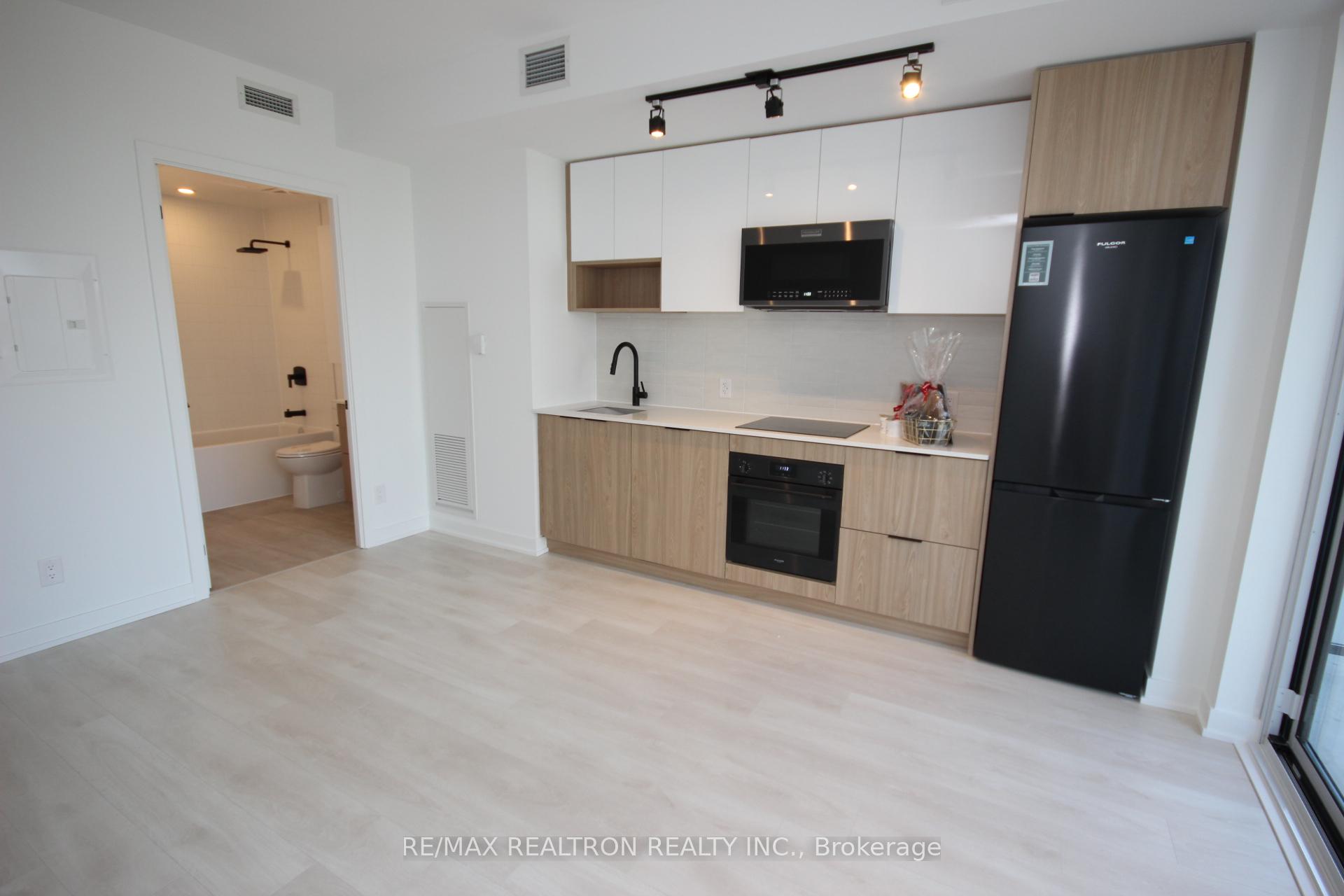 Photo 10 of Unit 622, 5 Defries Street, Toronto, Regent Park — HOMEH
