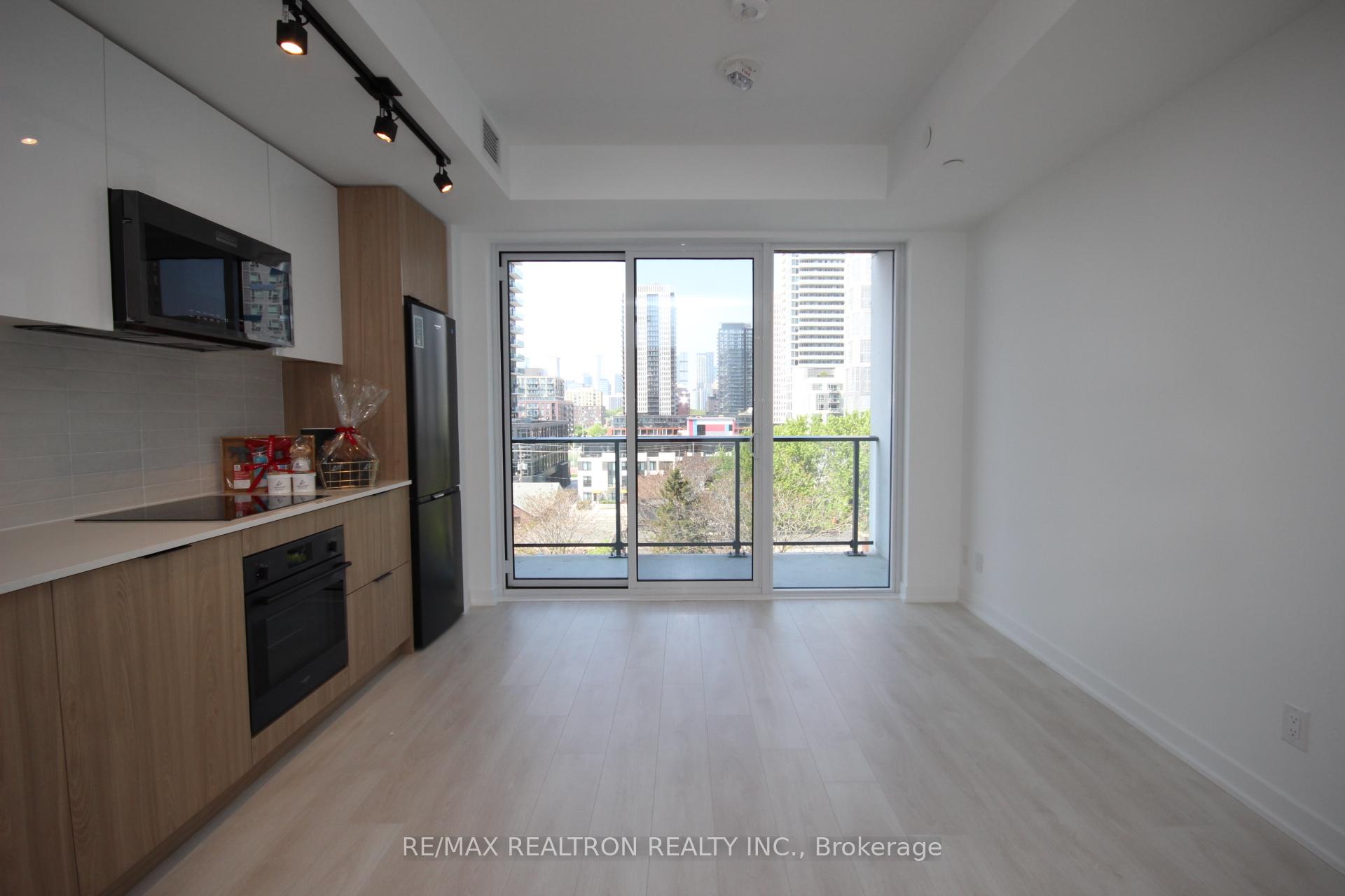Photo 14 of Unit 622, 5 Defries Street, Toronto, Regent Park — HOMEH