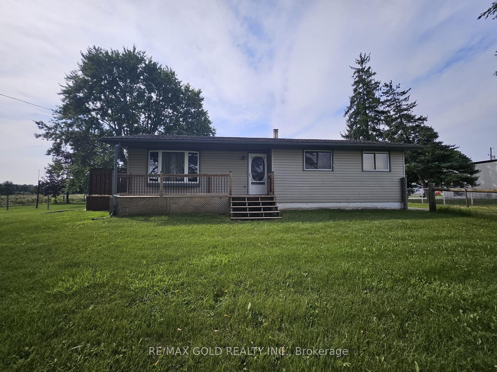 Front of Unit #RR5, 685882 Highway 2