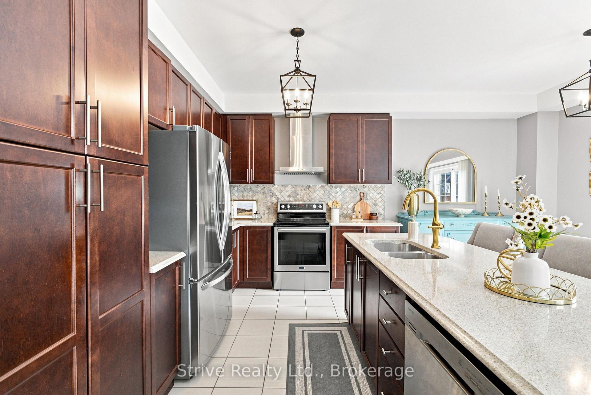 Photo 13 of 14 Vetzal Court, Clarington, Courtice — HOMEH