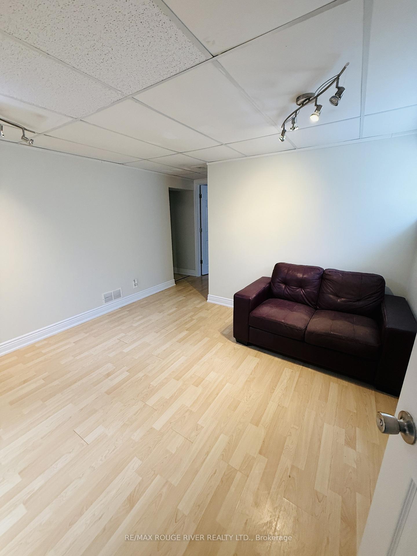 Photo 3 of Unit Bsmt, 15 Berkham Road, Scarborough, Woburn — HOMEH