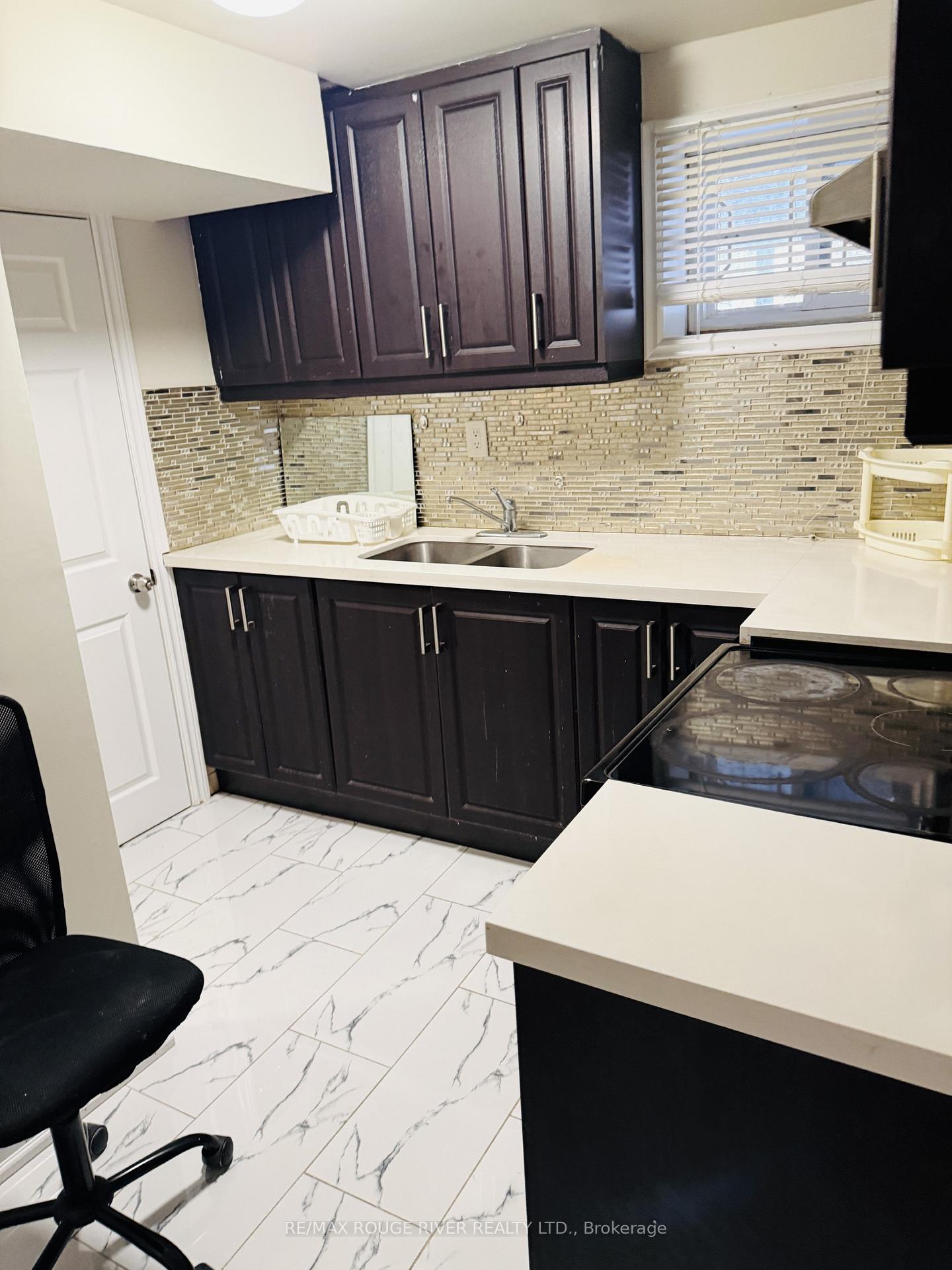 Photo 4 of Unit Bsmt, 15 Berkham Road, Scarborough, Woburn — HOMEH