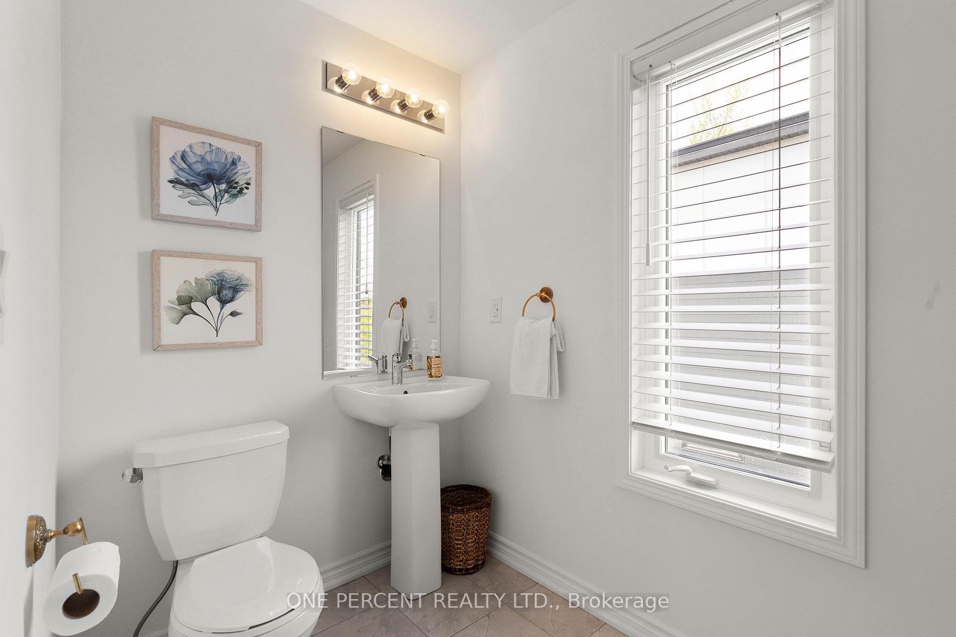 Photo 22 of 129 Colborne Street E, Orillia — HOMEH