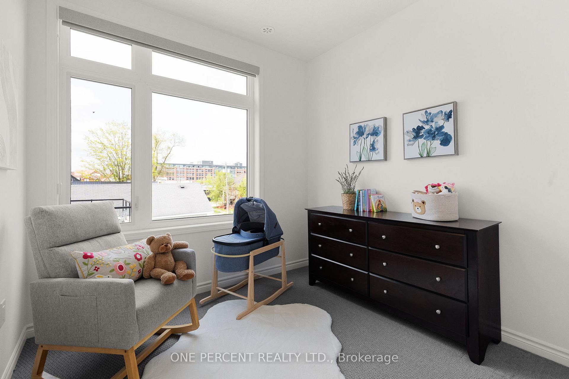 Photo 24 of 129 Colborne Street E, Orillia — HOMEH