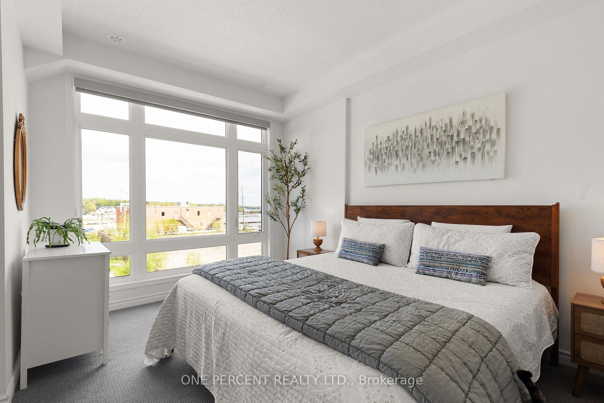 Photo 27 of 129 Colborne Street E, Orillia — HOMEH