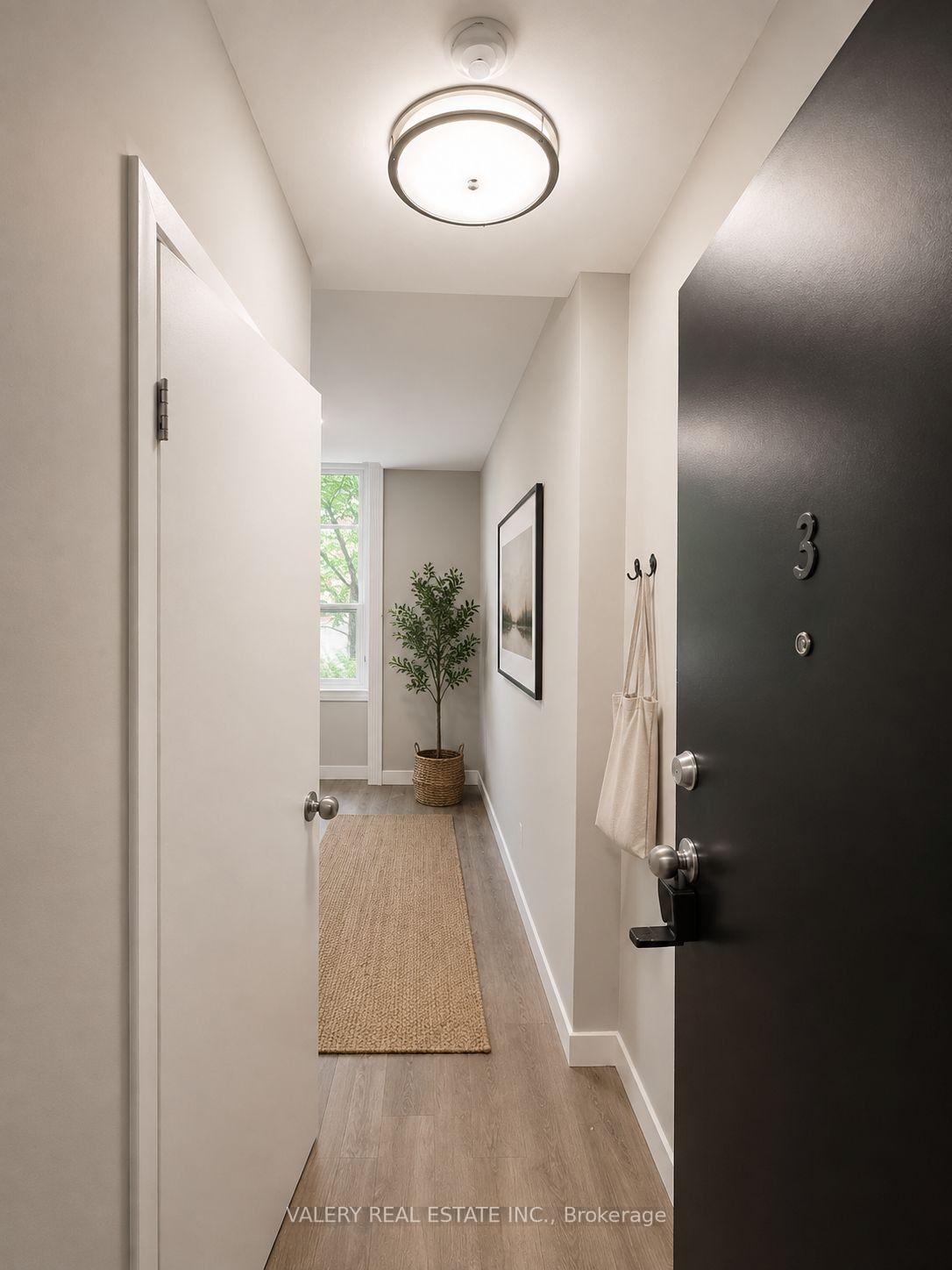 Photo 3 of Unit 3, 205 Gerrard Street E, Toronto, Moss Park — HOMEH