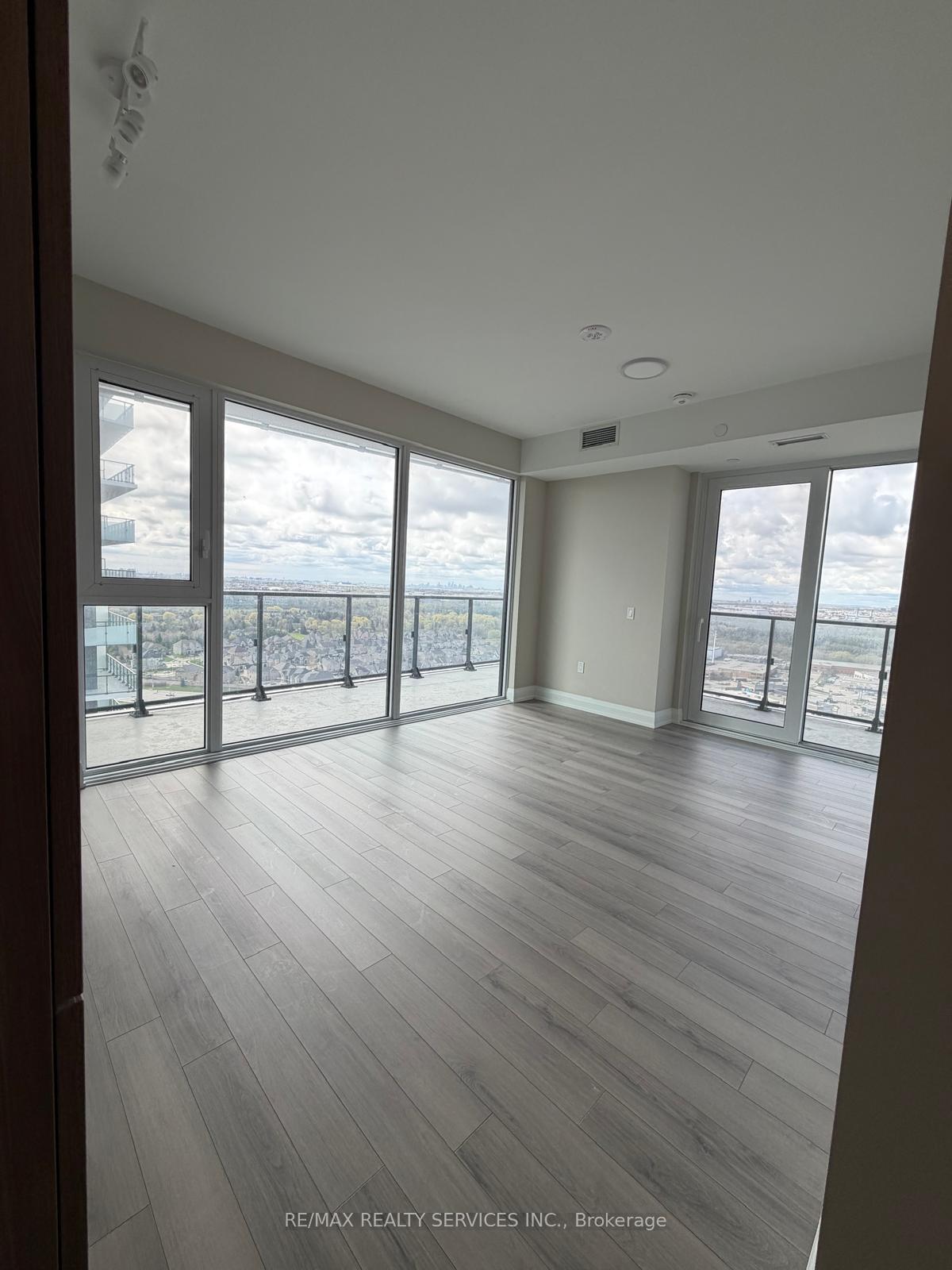 Photo 13 of Unit 2314, 15 Skyridge Drive E, Brampton, Bram East — HOMEH