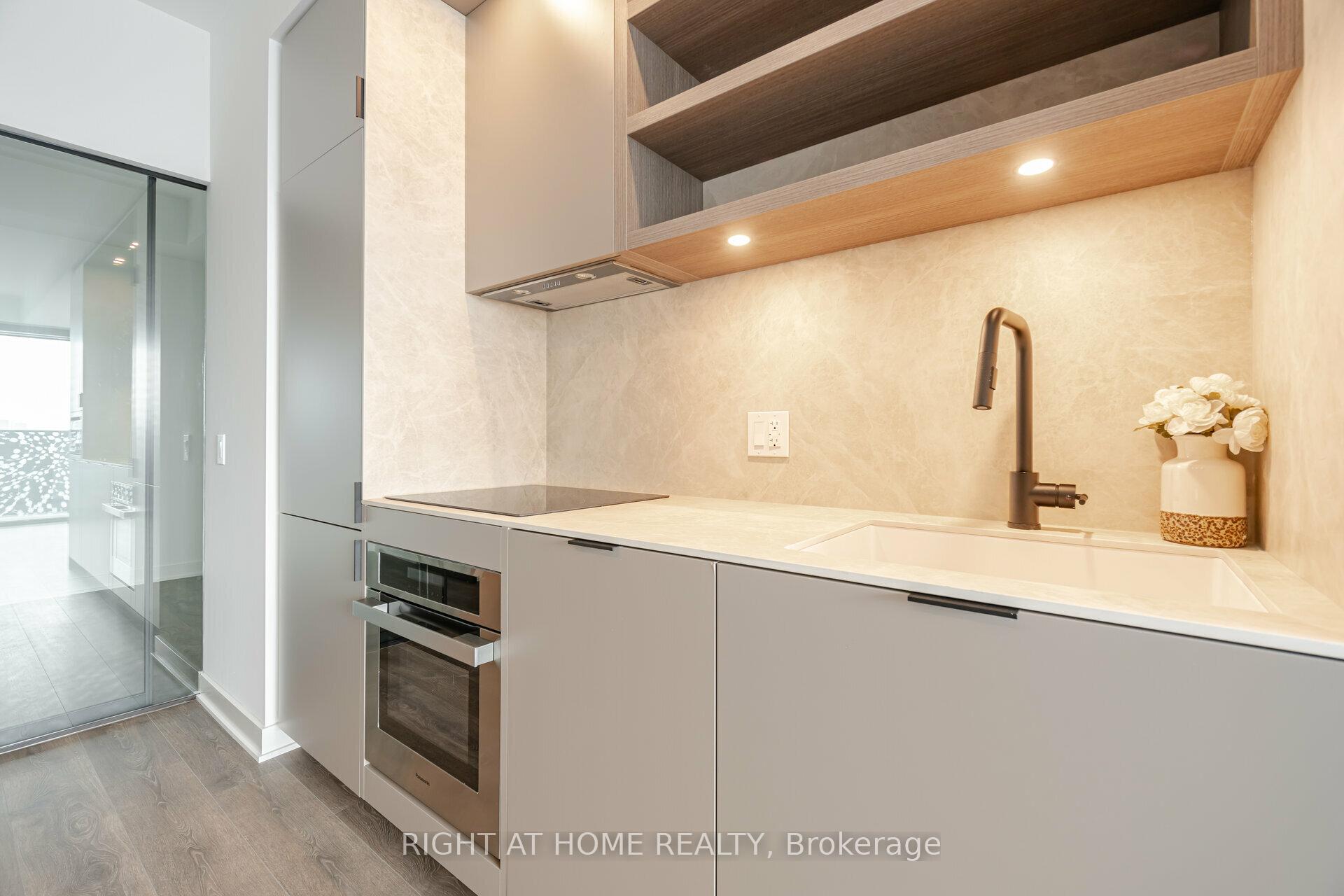 Photo 9 of Unit 4403, 55 Charles Street E, Toronto, Church-Yonge Corridor — HOMEH