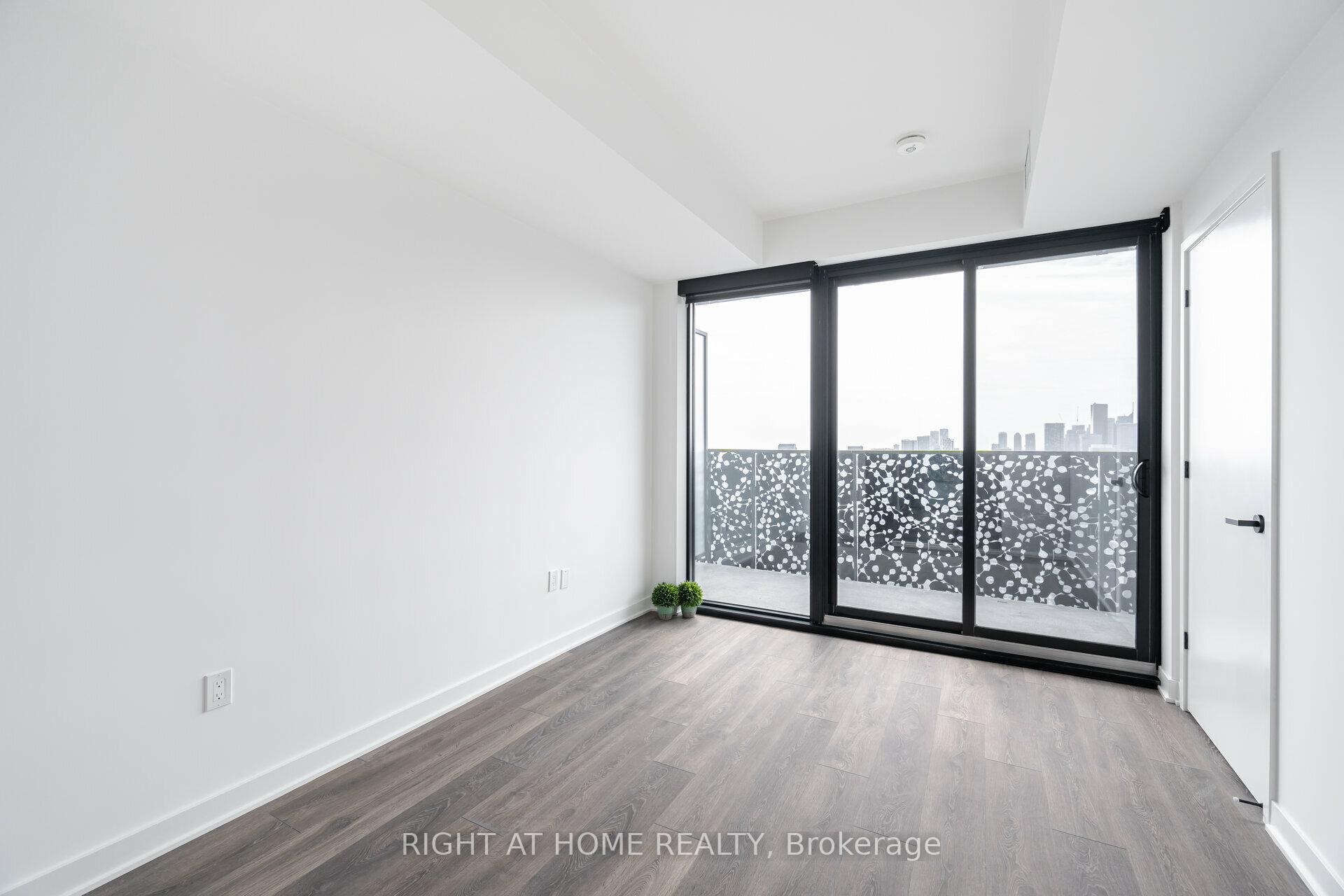 Photo 14 of Unit 4403, 55 Charles Street E, Toronto, Church-Yonge Corridor — HOMEH
