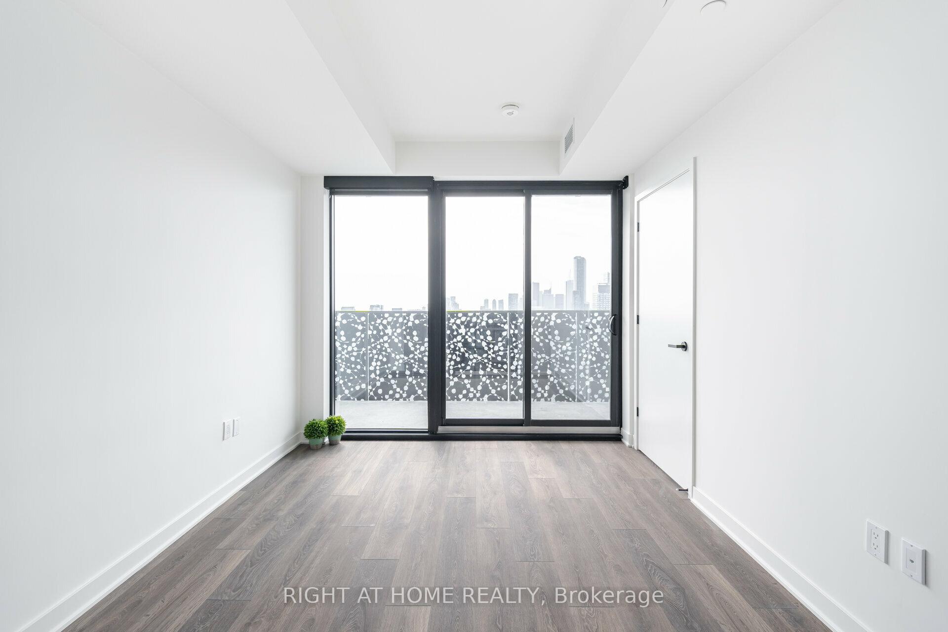 Photo 15 of Unit 4403, 55 Charles Street E, Toronto, Church-Yonge Corridor — HOMEH