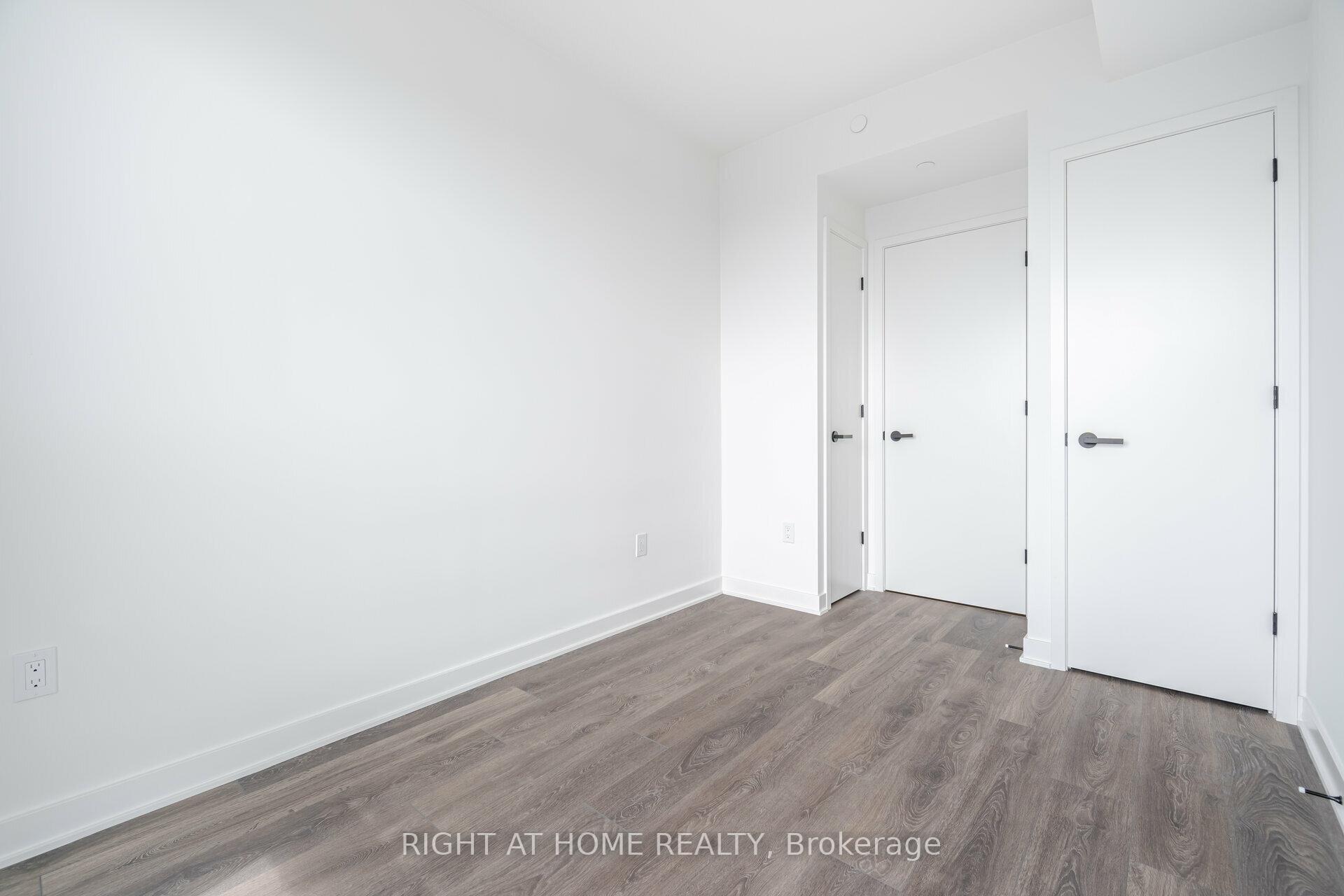 Photo 23 of Unit 4403, 55 Charles Street E, Toronto, Church-Yonge Corridor — HOMEH