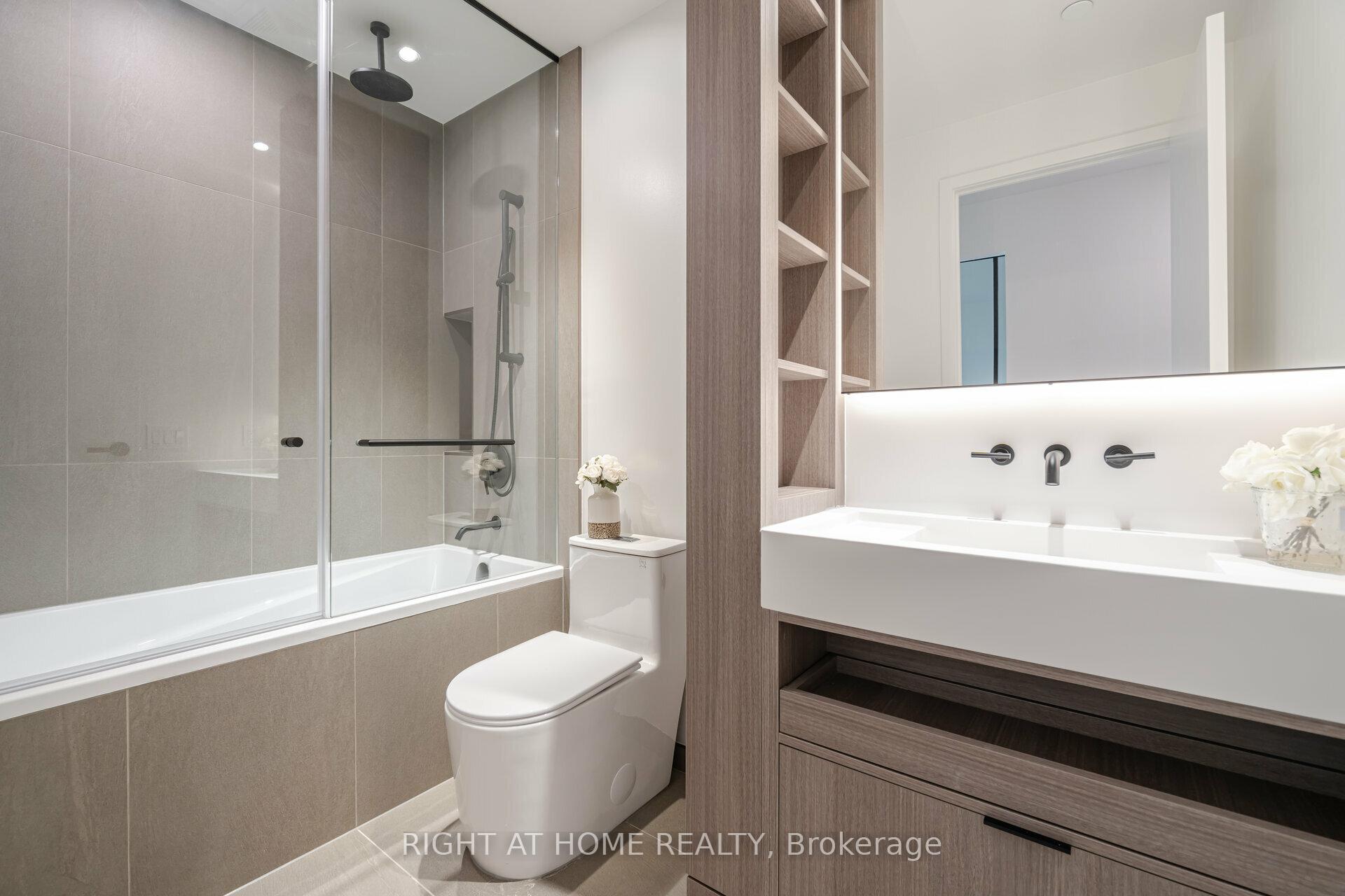 Photo 29 of Unit 4403, 55 Charles Street E, Toronto, Church-Yonge Corridor — HOMEH
