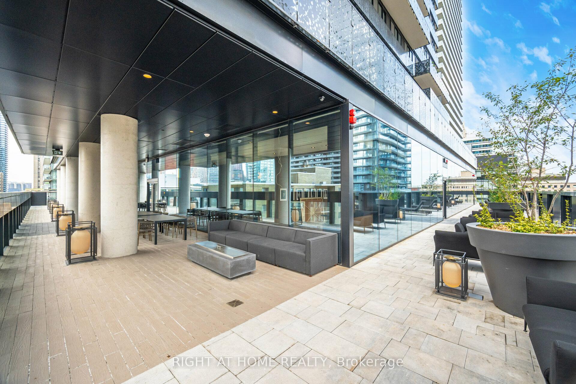 Photo 41 of Unit 4403, 55 Charles Street E, Toronto, Church-Yonge Corridor — HOMEH