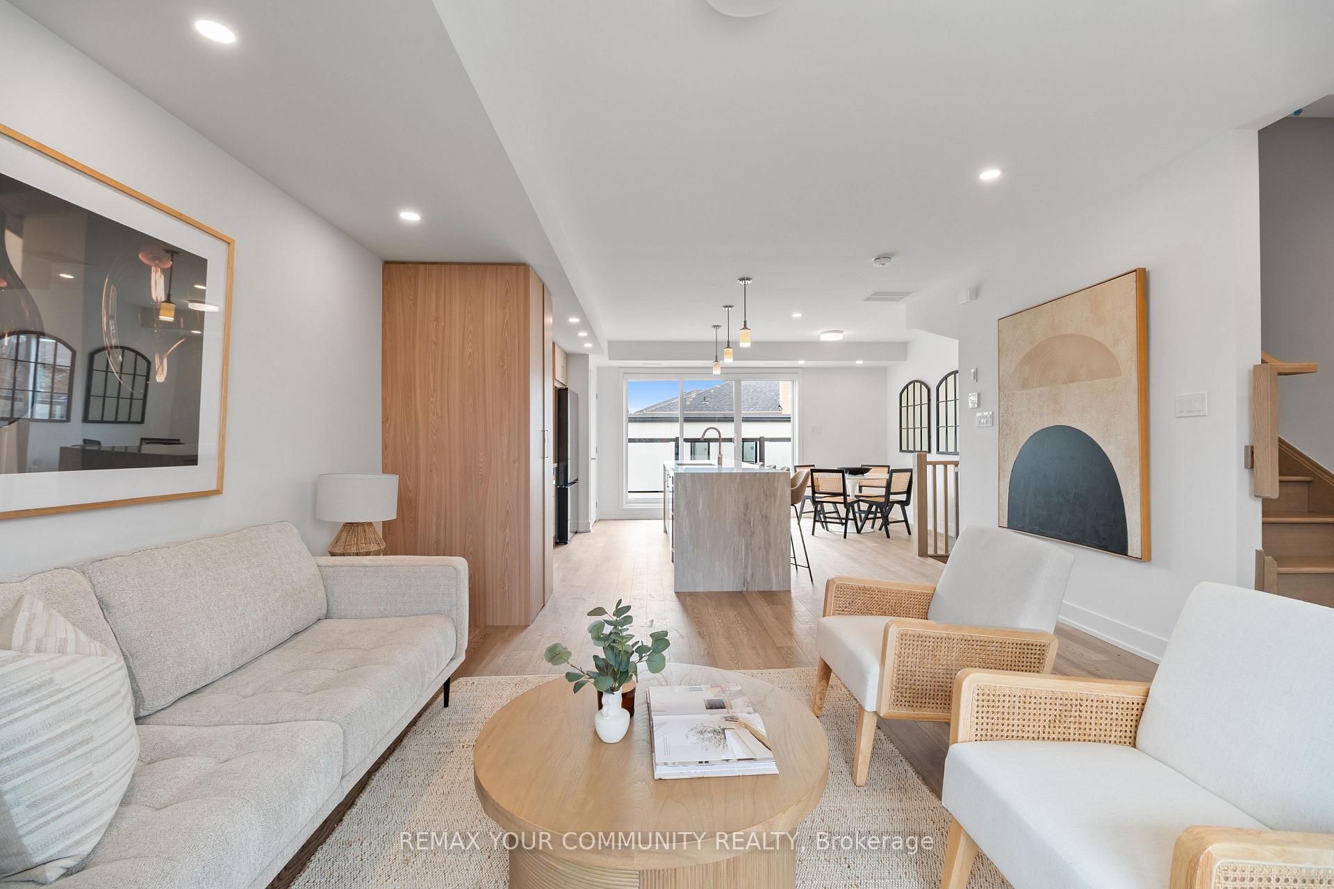 Photo 7 of Unit 3, 34 Poplar Avenue, Etobicoke, Islington-City Centre West — HOMEH