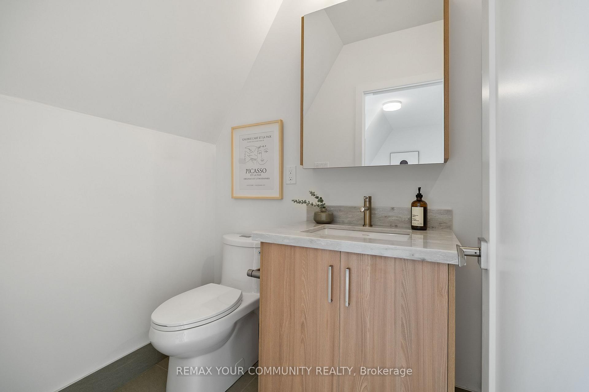 Photo 24 of Unit 3, 34 Poplar Avenue, Etobicoke, Islington-City Centre West — HOMEH
