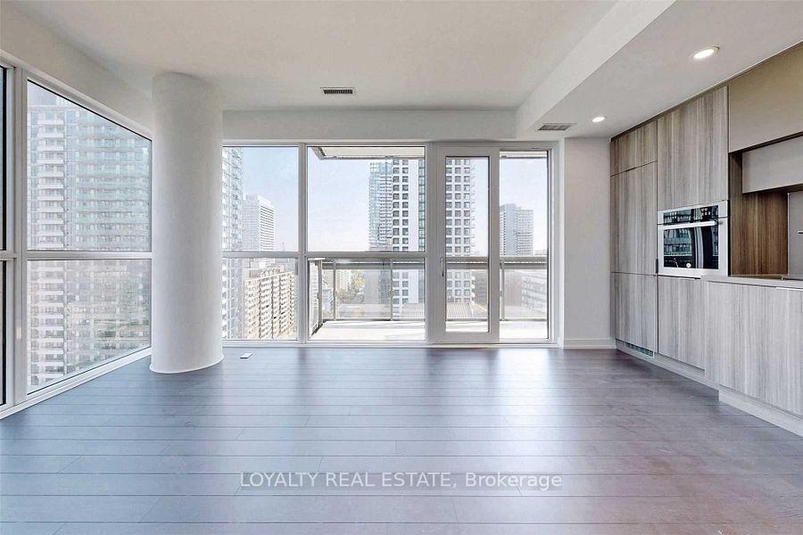 Photo 15 of Unit 1409, 39 Roehampton Avenue, Toronto, Mount Pleasant West — HOMEH