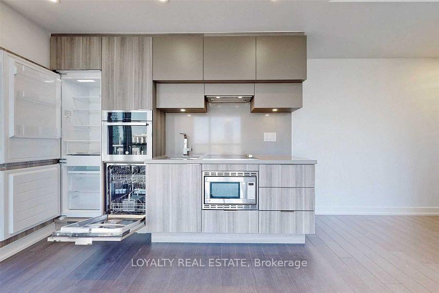 Photo 20 of Unit 1409, 39 Roehampton Avenue, Toronto, Mount Pleasant West — HOMEH