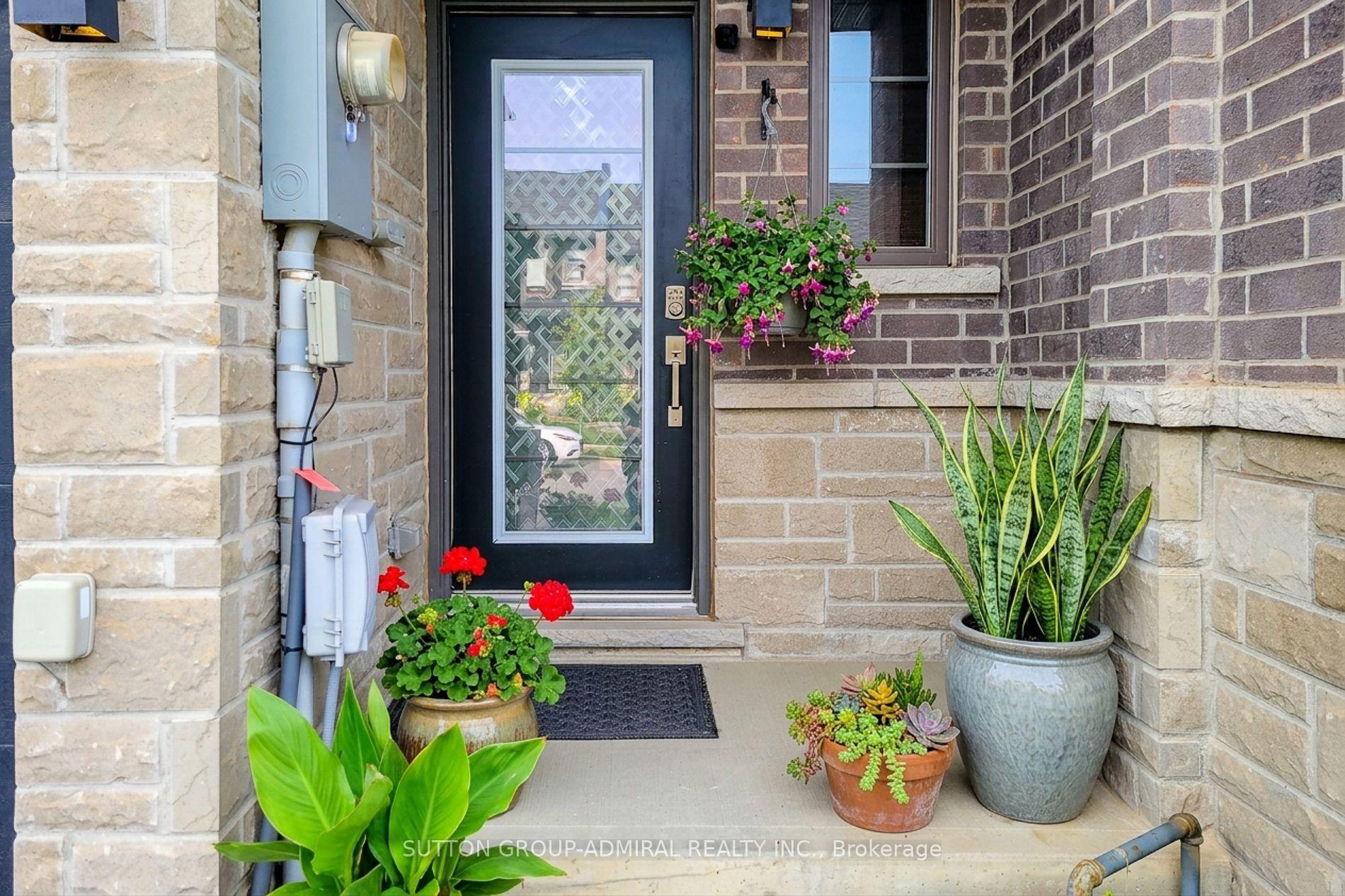 Photo 4 of 4002 Crown Street, Lincoln, Beamsville — HOMEH