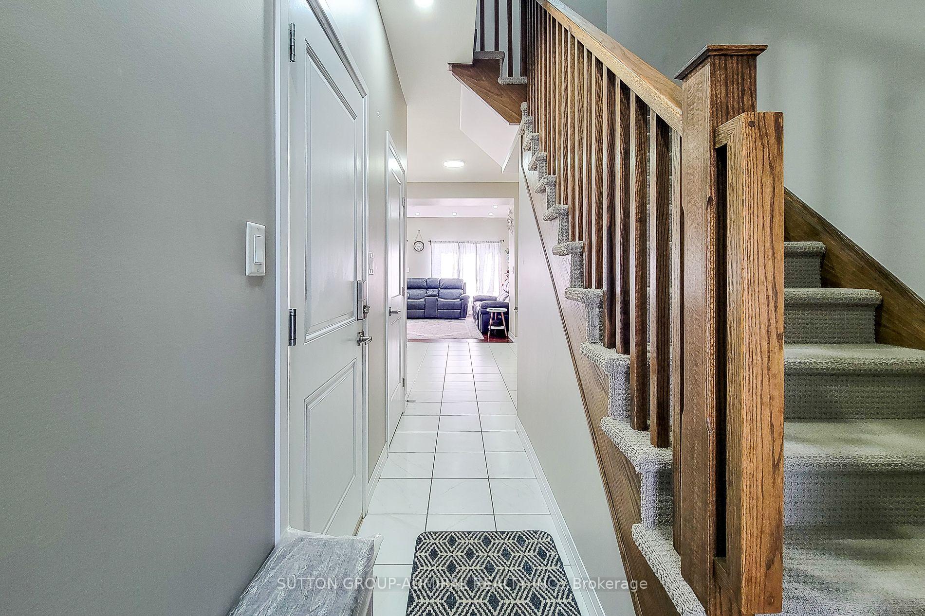 Photo 6 of 4002 Crown Street, Lincoln, Beamsville — HOMEH