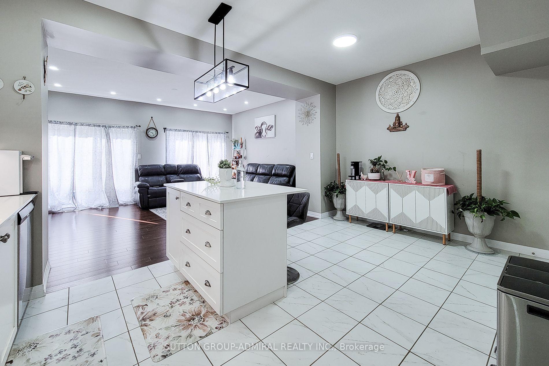 Photo 19 of 4002 Crown Street, Lincoln, Beamsville — HOMEH