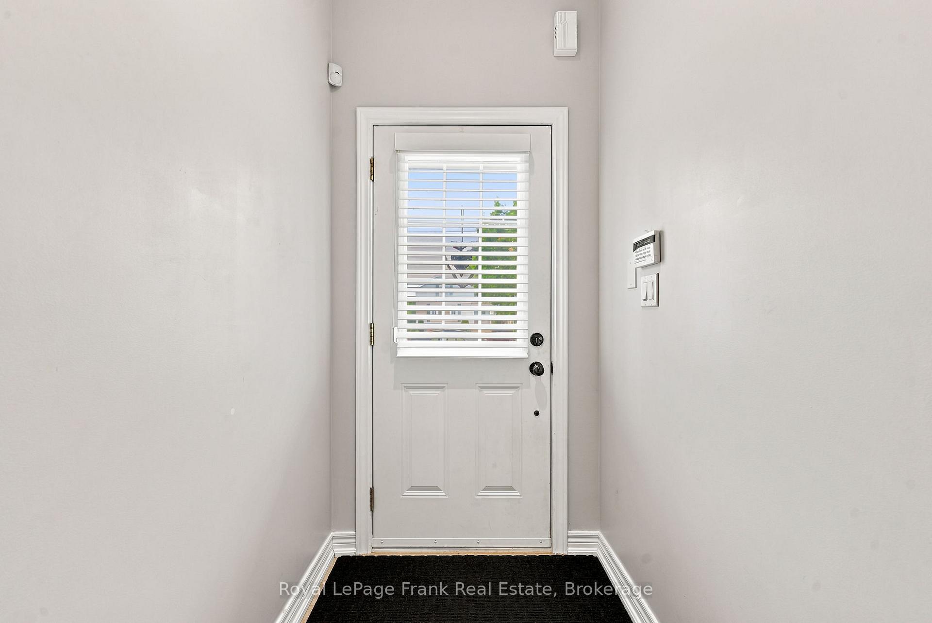 Photo 7 of 55 King Street, Kawartha Lakes, Lindsay — HOMEH