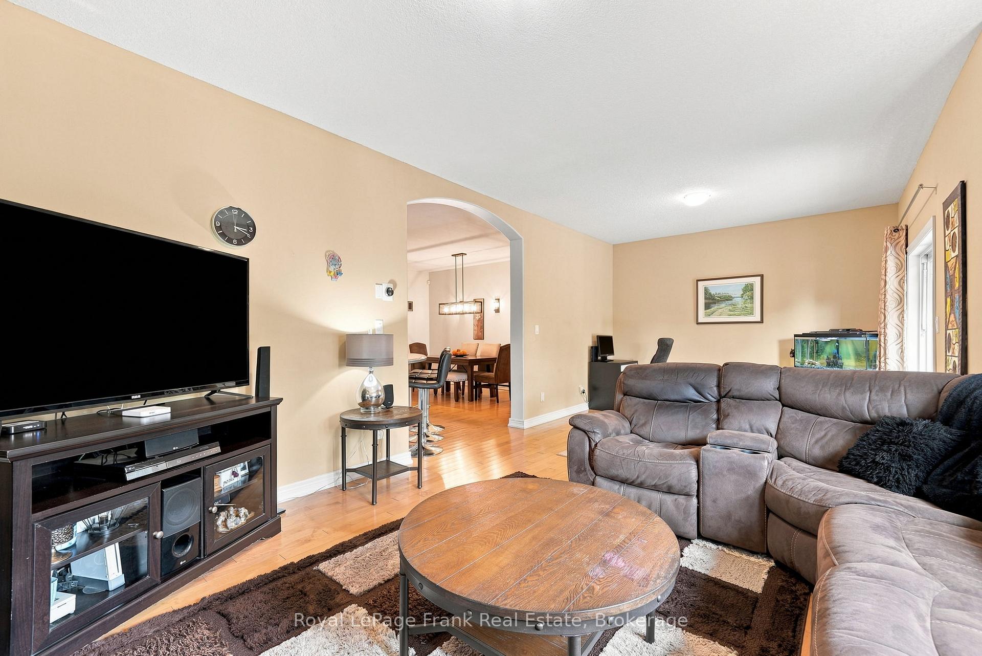 Photo 18 of 55 King Street, Kawartha Lakes, Lindsay — HOMEH