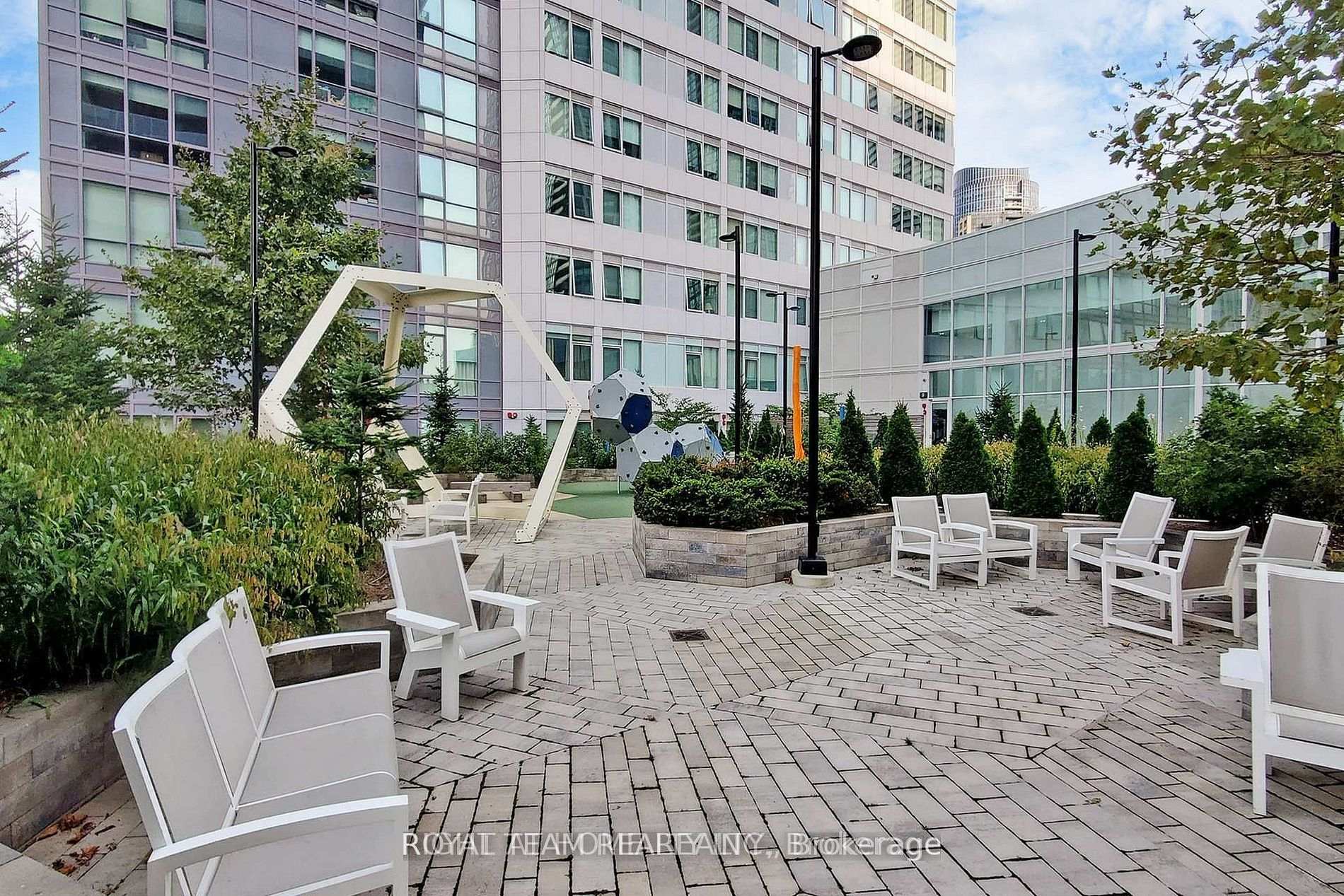 Photo 18 of Unit 2507, 4065 Confederation Parkway, Mississauga, City Centre — HOMEH