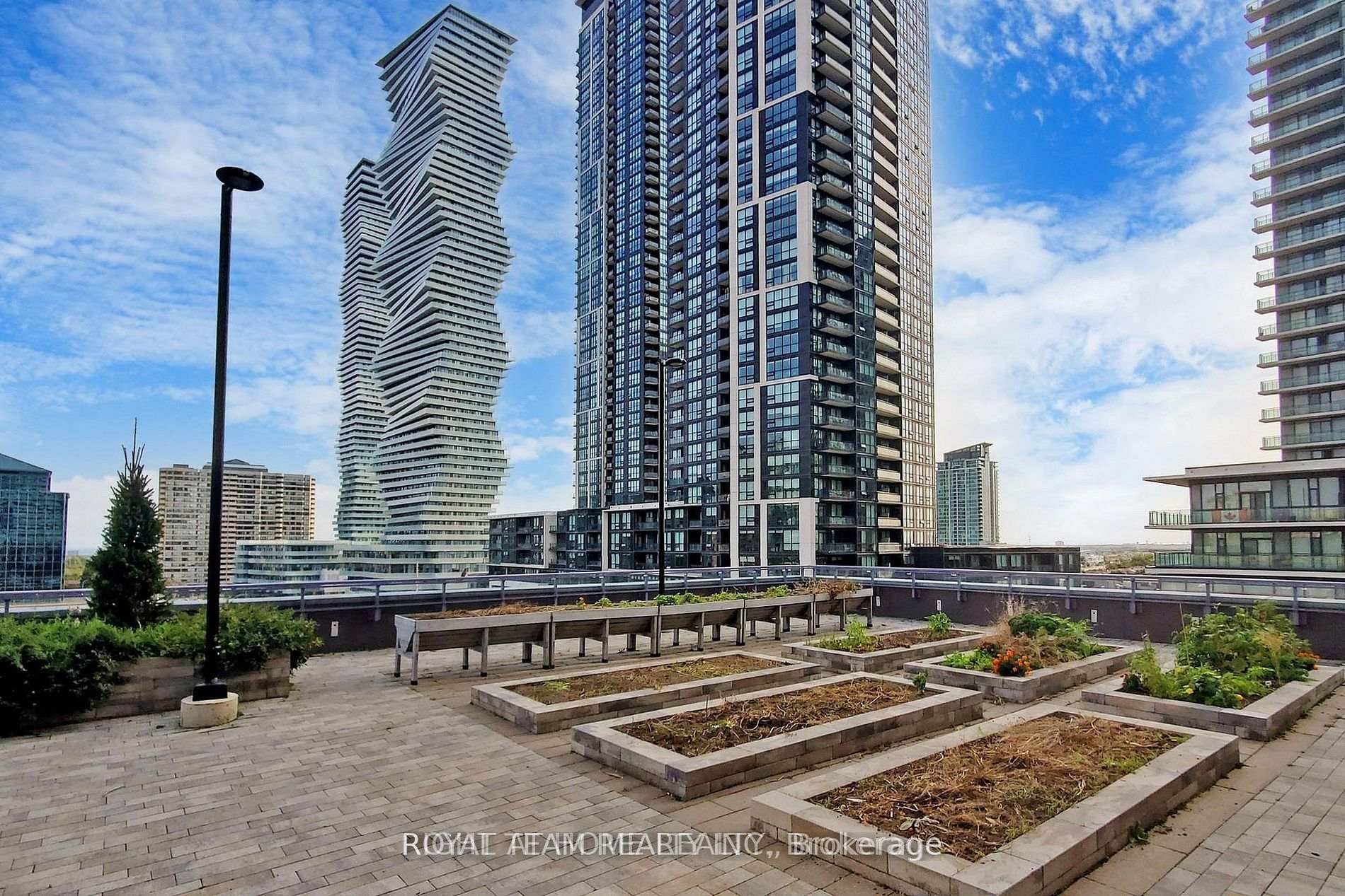 Photo 19 of Unit 2507, 4065 Confederation Parkway, Mississauga, City Centre — HOMEH