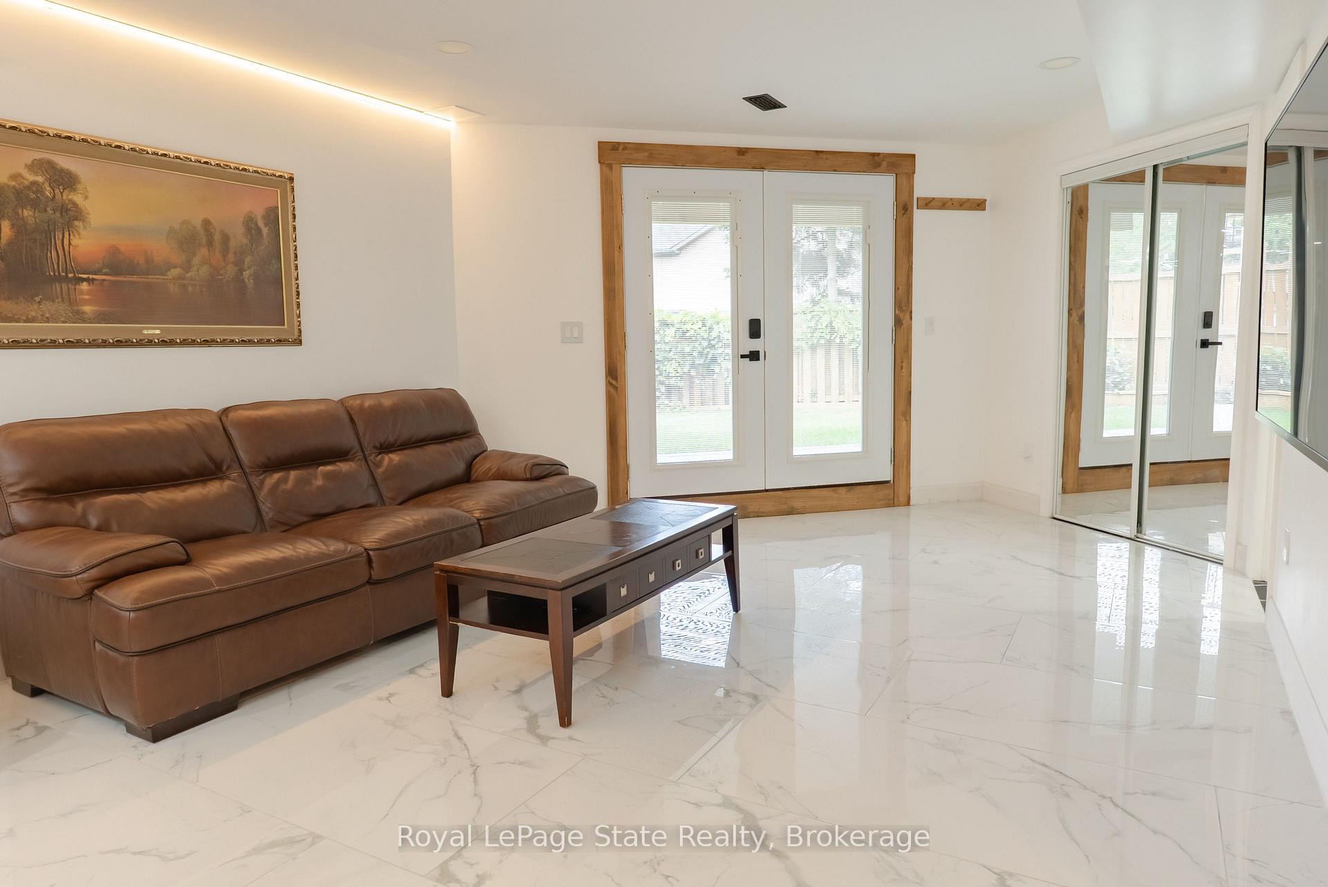 Photo 2 of Unit Basement, 57 Rupert Court, Hamilton, Rushdale — HOMEH