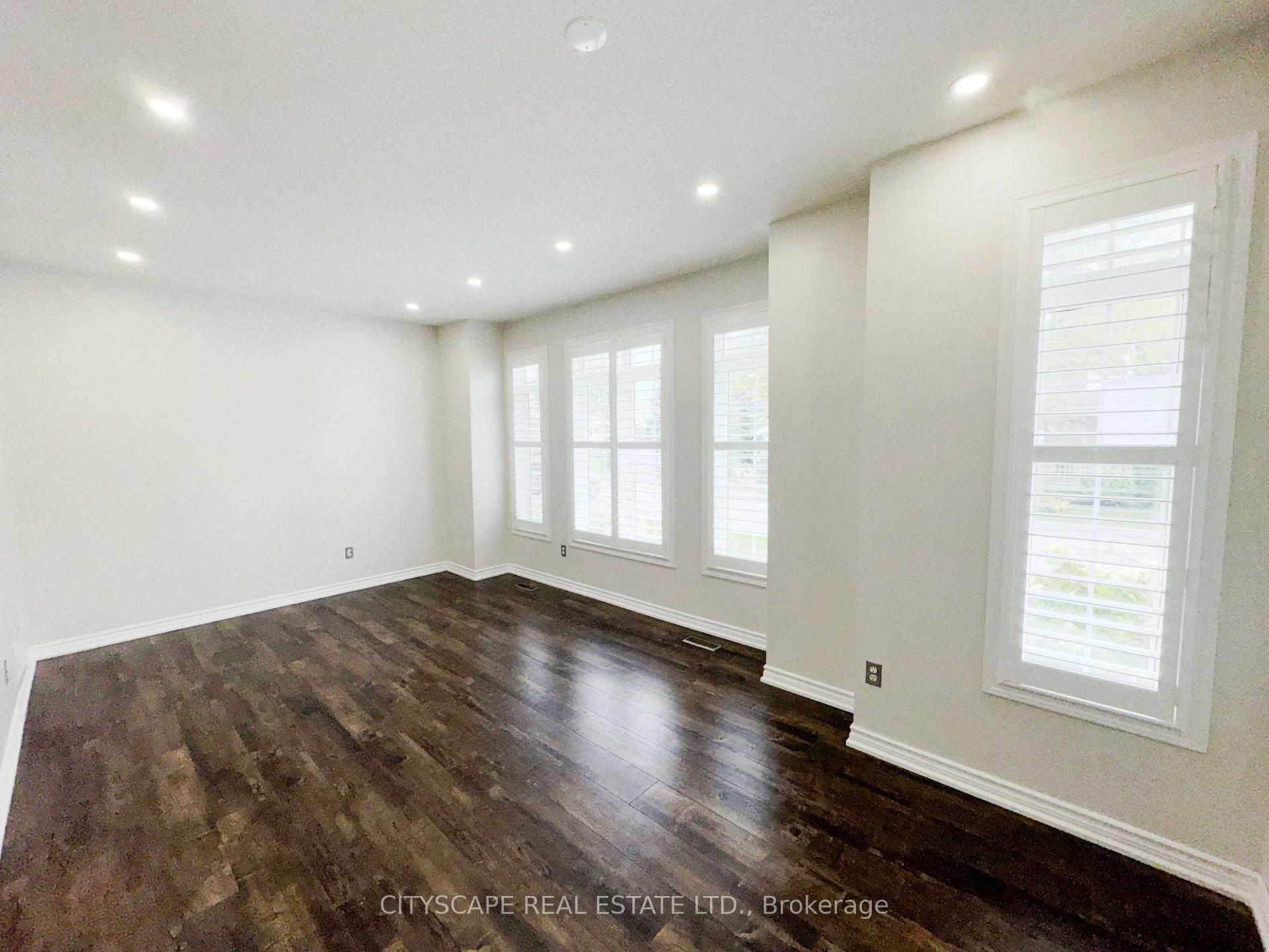 Photo 6 of 116 Emery Hill Boulevard, Markham, Berczy — HOMEH