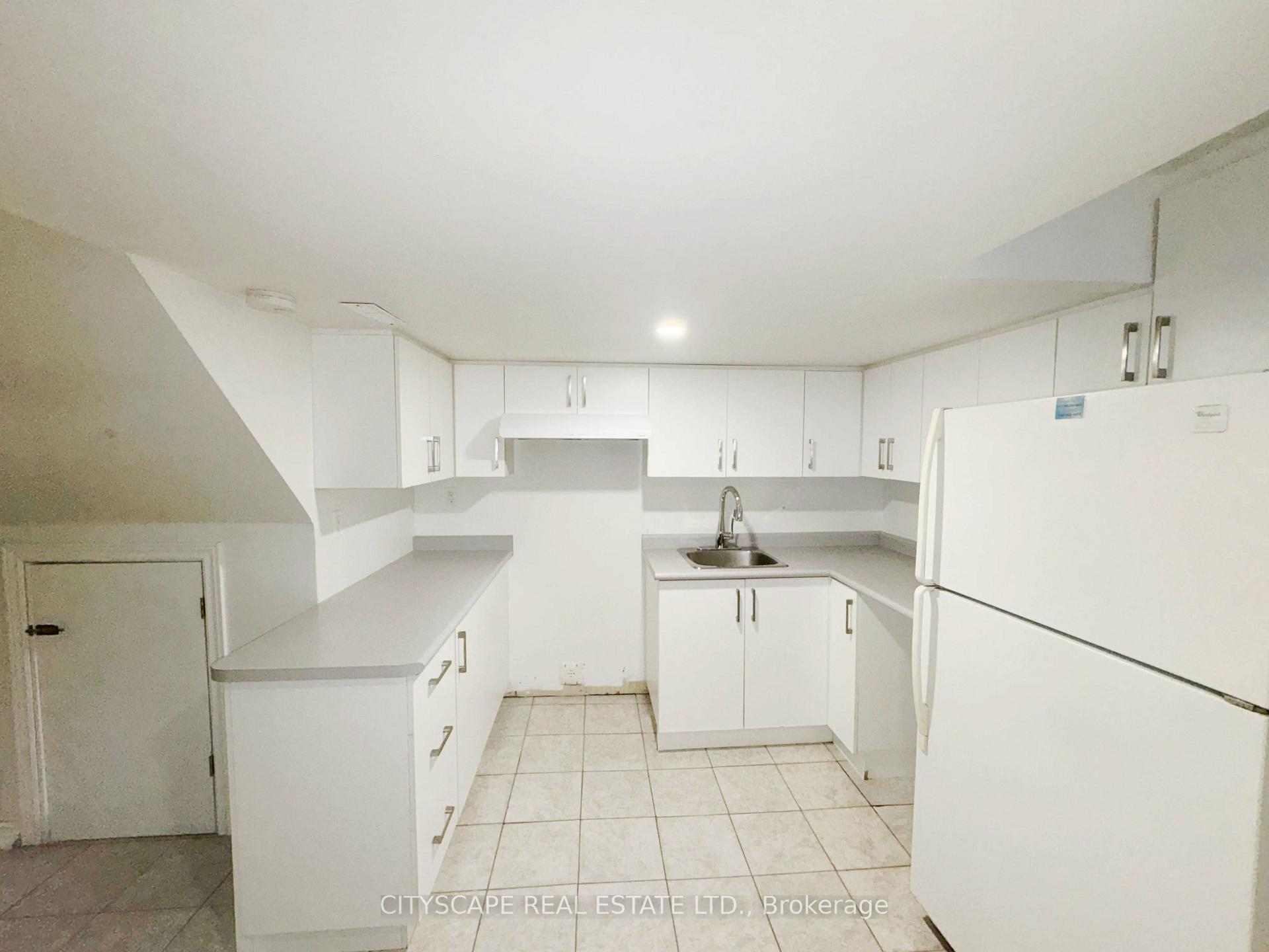 Photo 33 of 116 Emery Hill Boulevard, Markham, Berczy — HOMEH