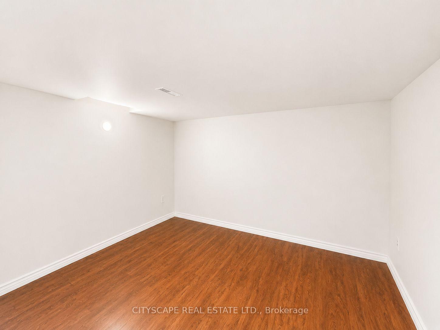 Photo 39 of 116 Emery Hill Boulevard, Markham, Berczy — HOMEH