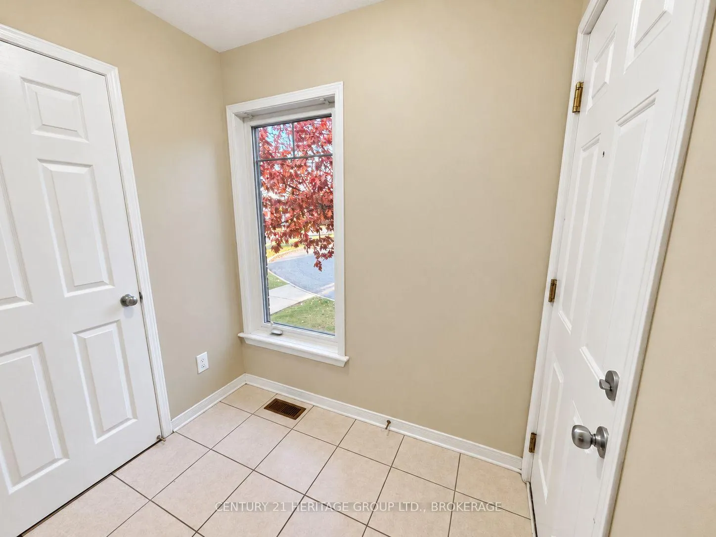 Photo 11 of Unit 182, 150 Urbancrest Private, Ottawa, Barrhaven - Stonebridge — HOMEH