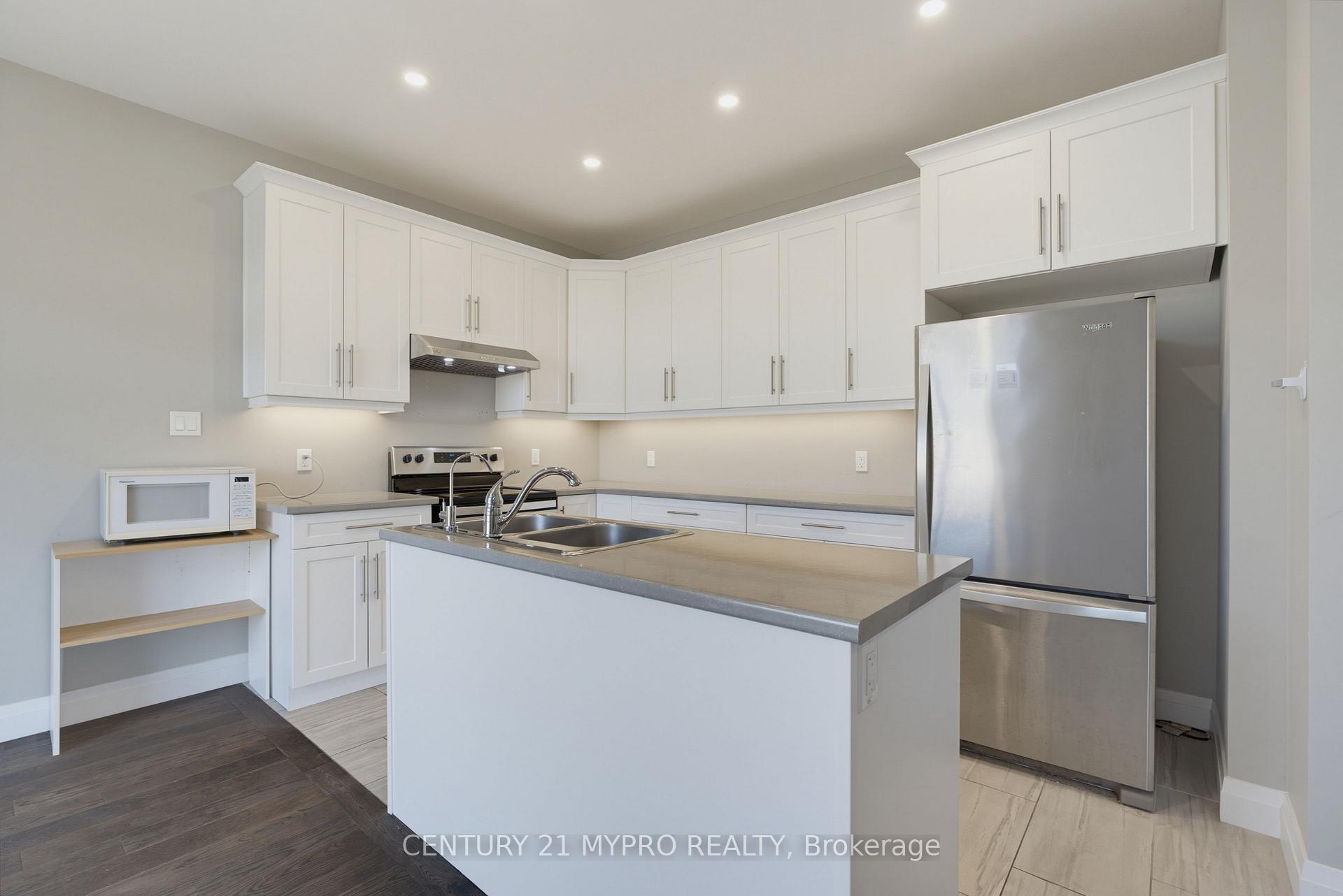 Photo 7 of 2003 Clayridge Way, London, North E — HOMEH