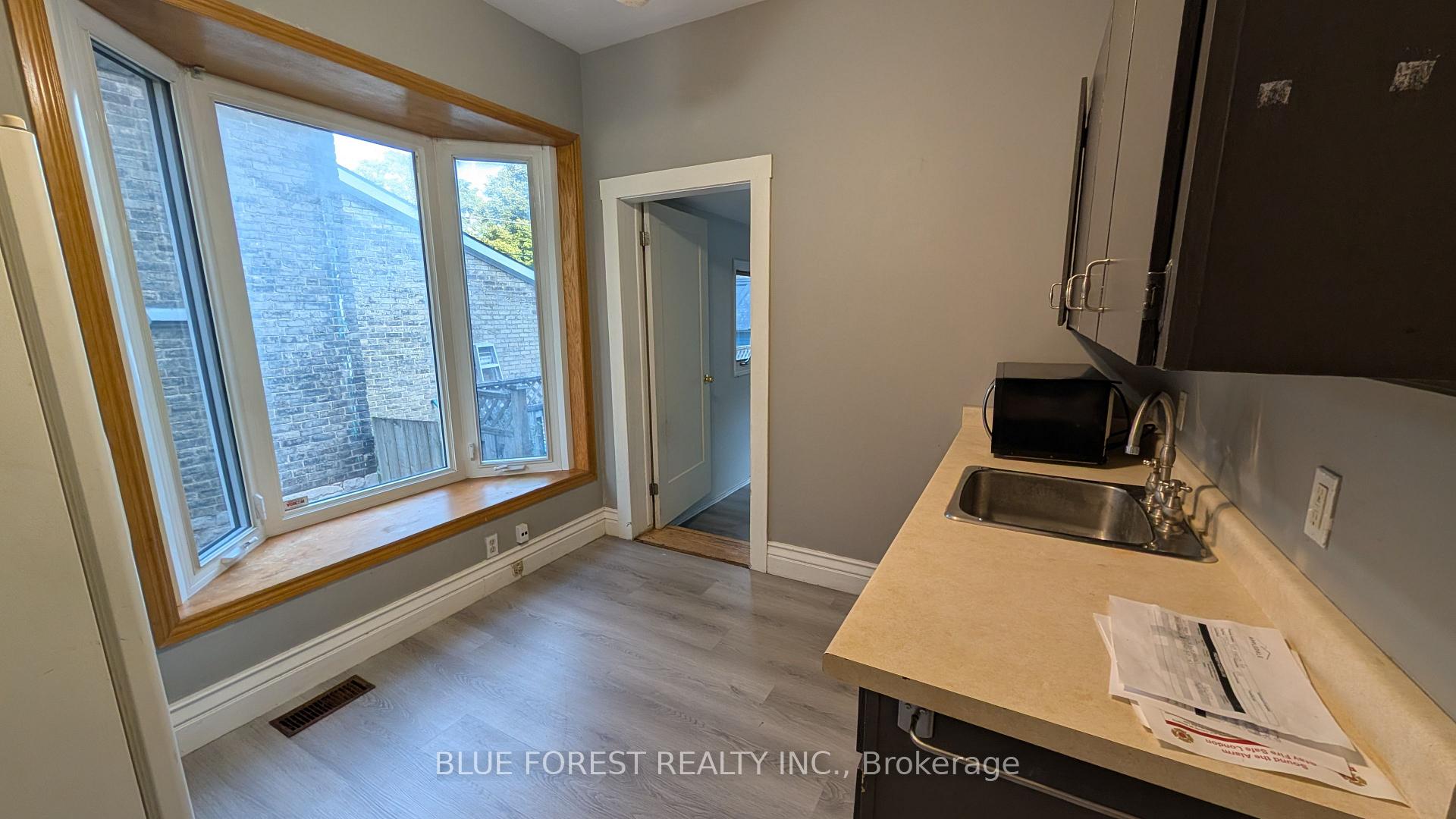 Photo 8 of 867 Queens Avenue, London, East G — HOMEH