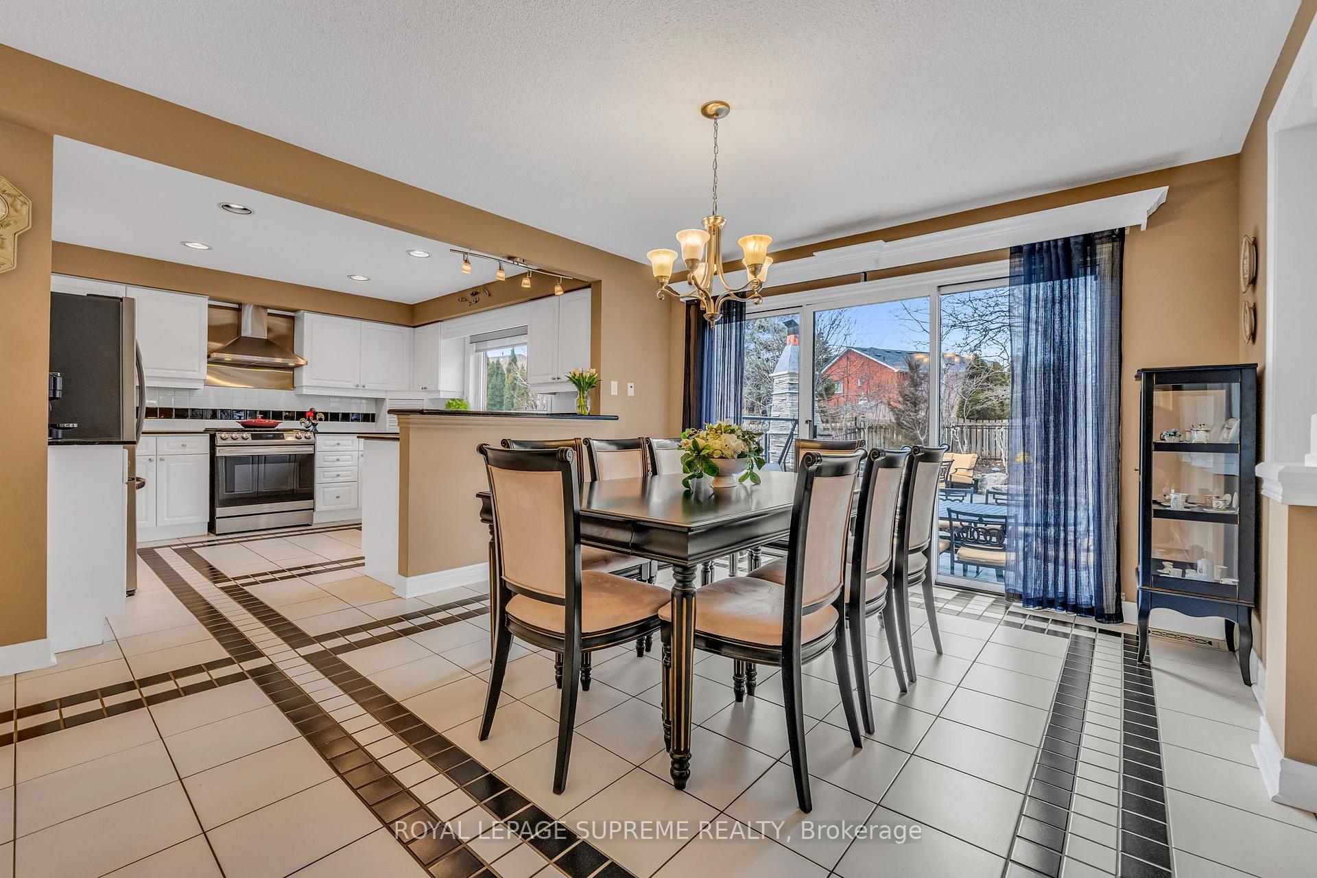 Photo 11 of 2819 Duncairn Drive, Mississauga, Central Erin Mills — HOMEH