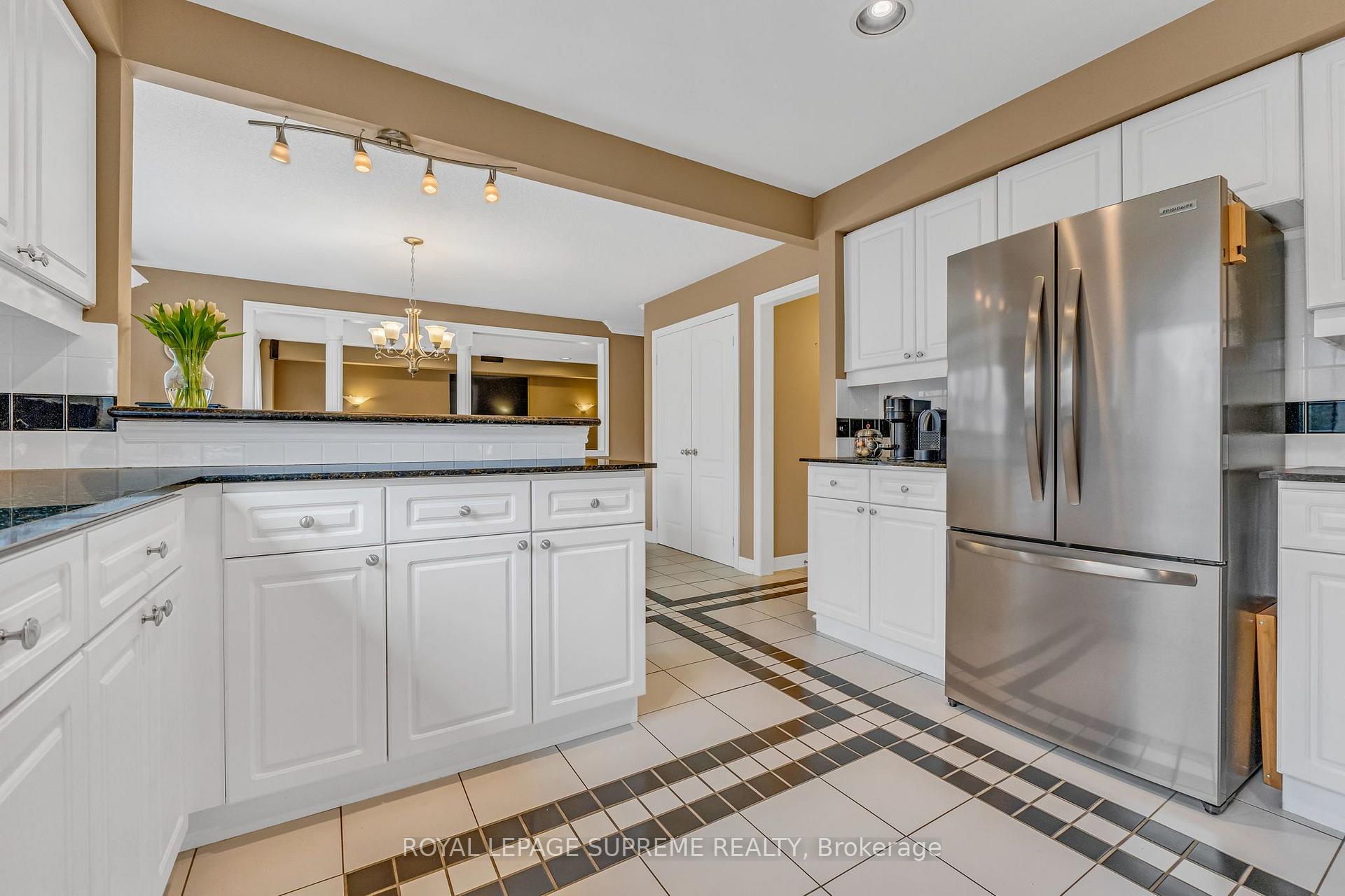 Photo 14 of 2819 Duncairn Drive, Mississauga, Central Erin Mills — HOMEH