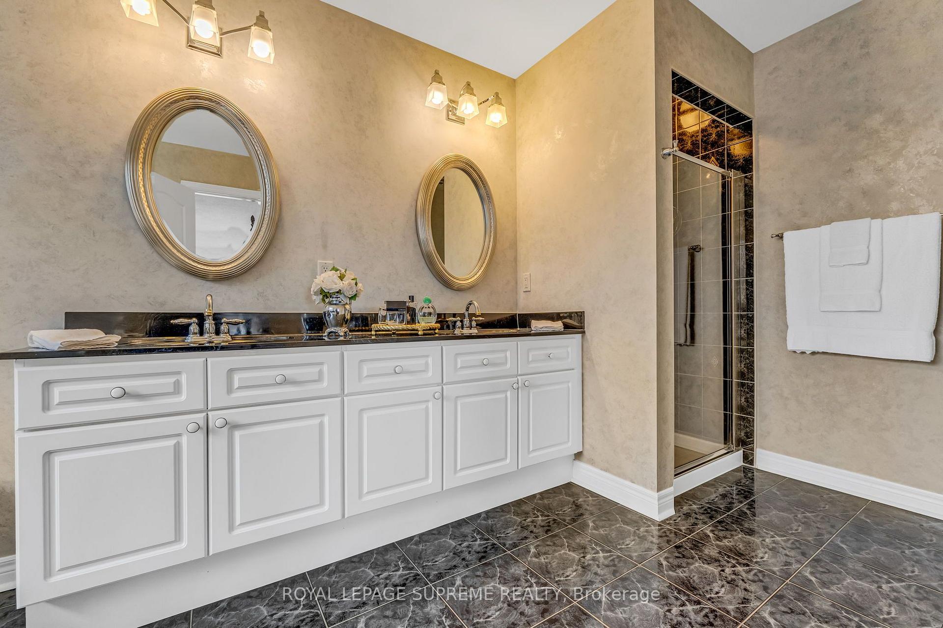 Photo 21 of 2819 Duncairn Drive, Mississauga, Central Erin Mills — HOMEH