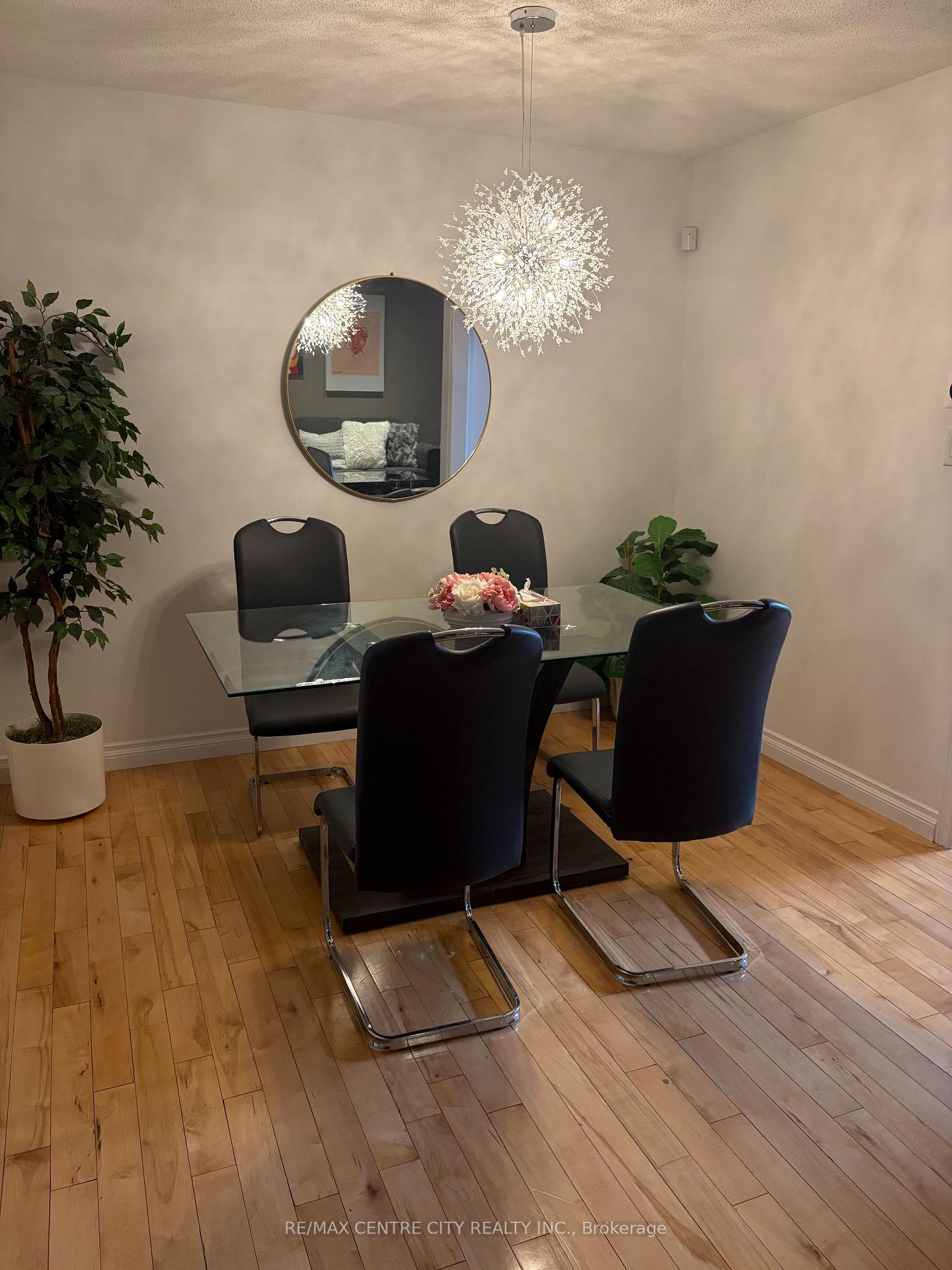 Photo 5 of Unit 18, 185 North Centre Road, London, North B — HOMEH