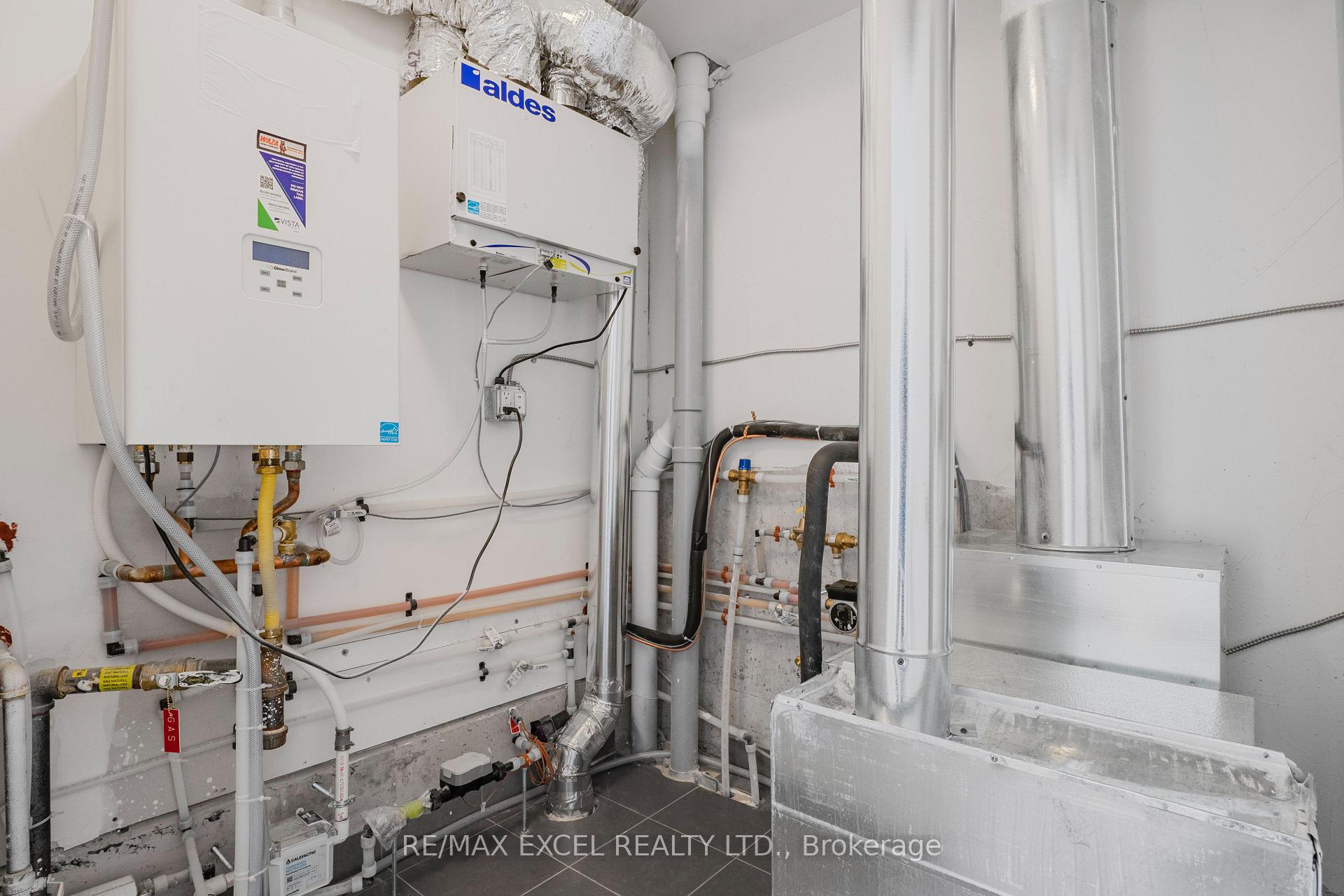 Photo 33 of Unit 25, 73 Curlew Drive, North York, Parkwoods-Donalda — HOMEH
