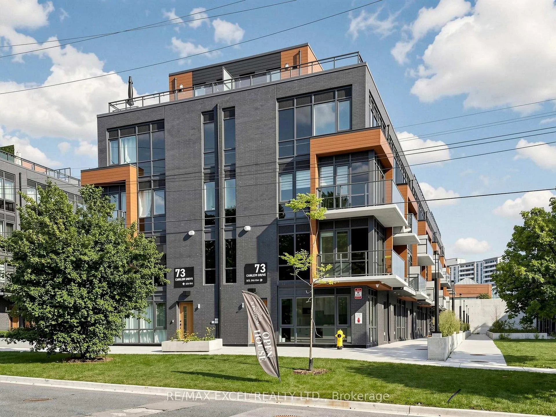 Photo 10 of Unit 25, 73 Curlew Drive, North York, Parkwoods-Donalda — HOMEH