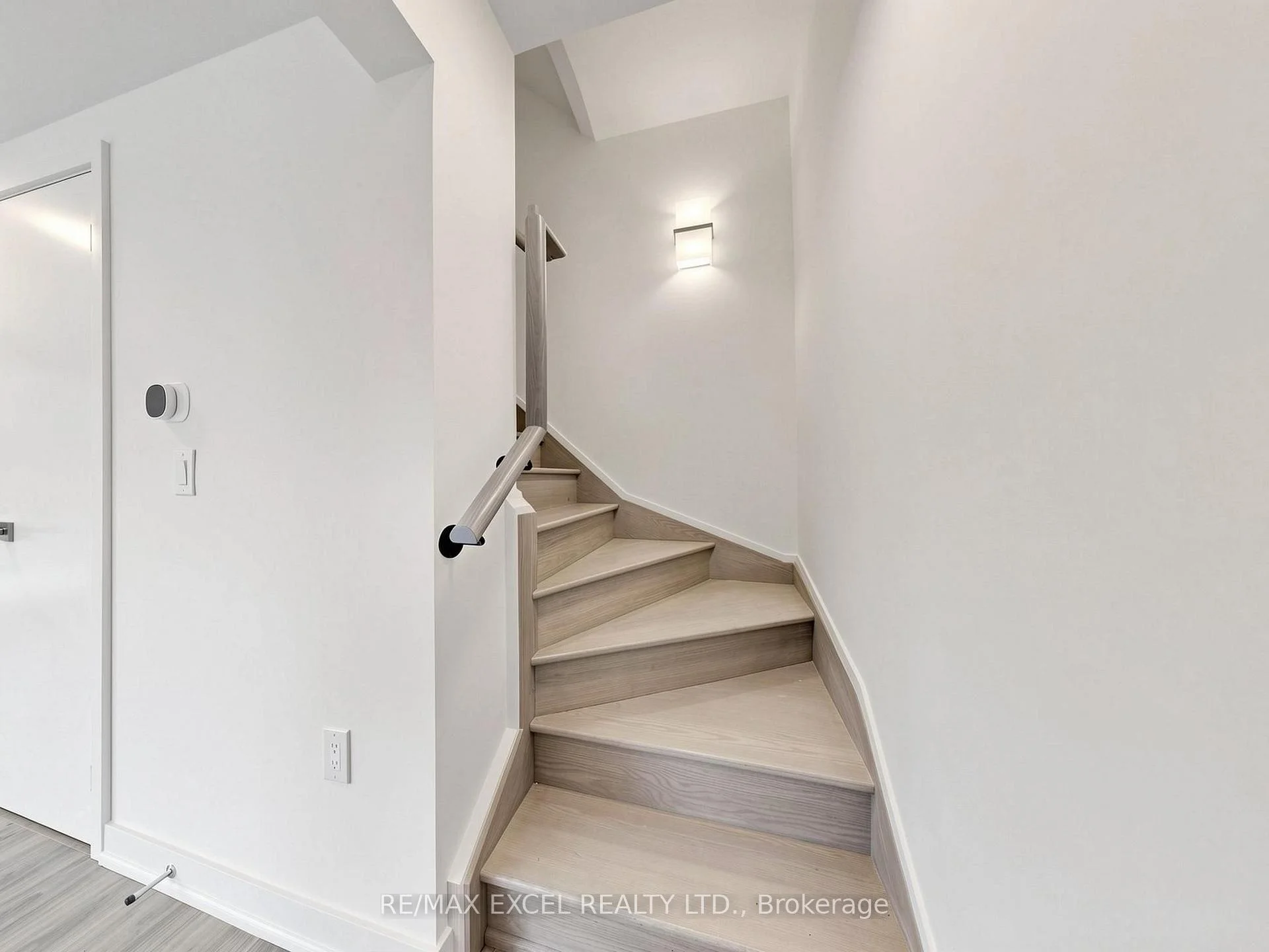 Photo 36 of Unit 25, 73 Curlew Drive, North York, Parkwoods-Donalda — HOMEH