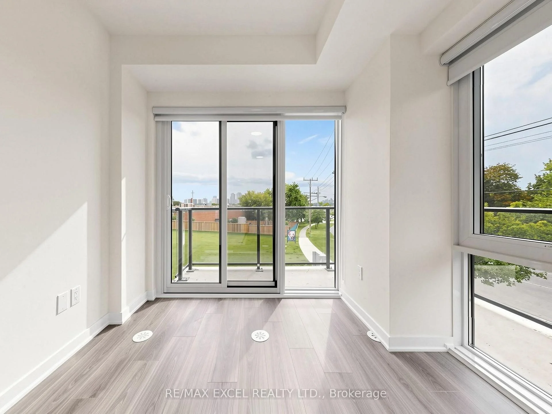 Photo 40 of Unit 25, 73 Curlew Drive, North York, Parkwoods-Donalda — HOMEH