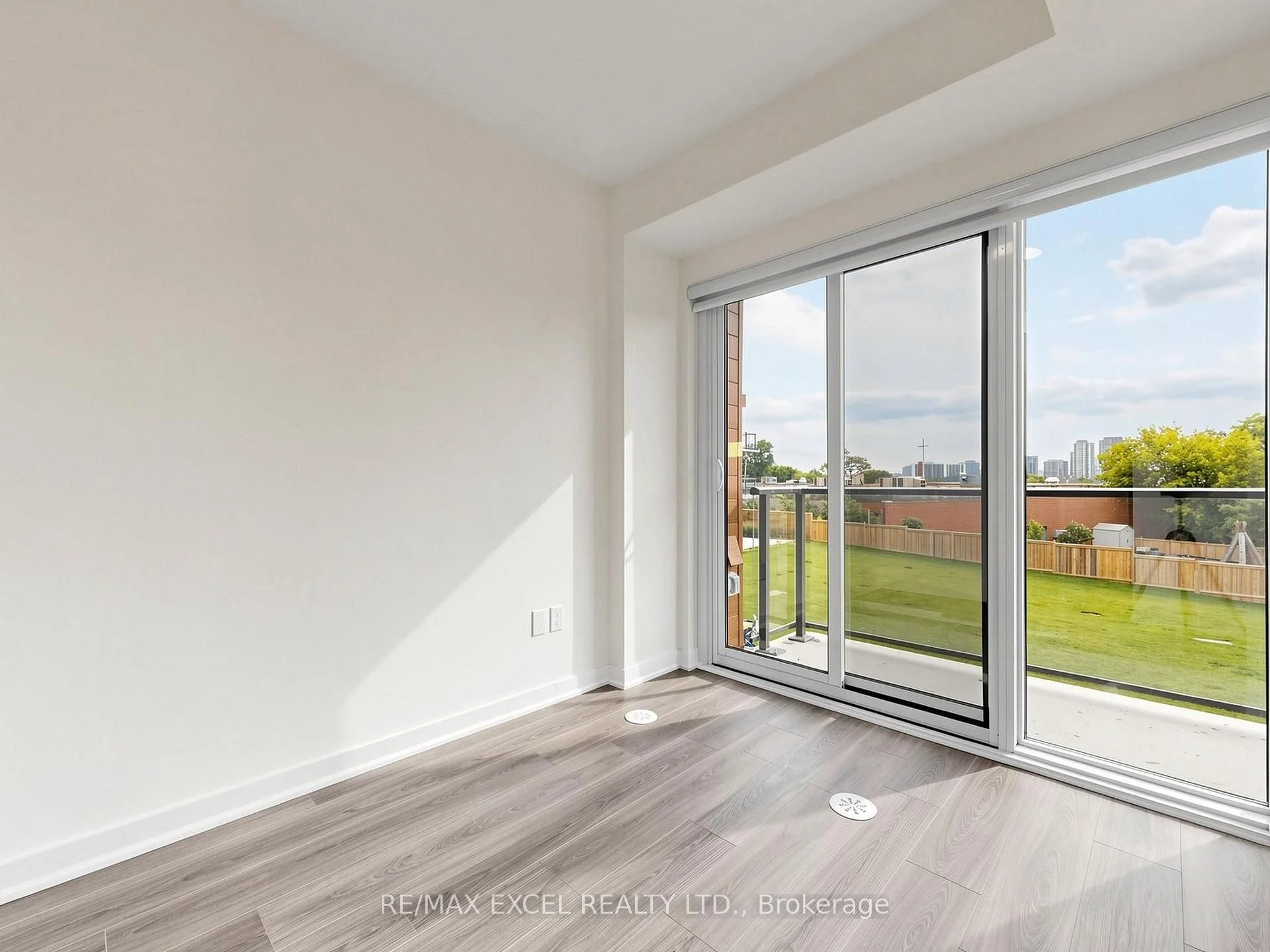 Photo 42 of Unit 25, 73 Curlew Drive, North York, Parkwoods-Donalda — HOMEH