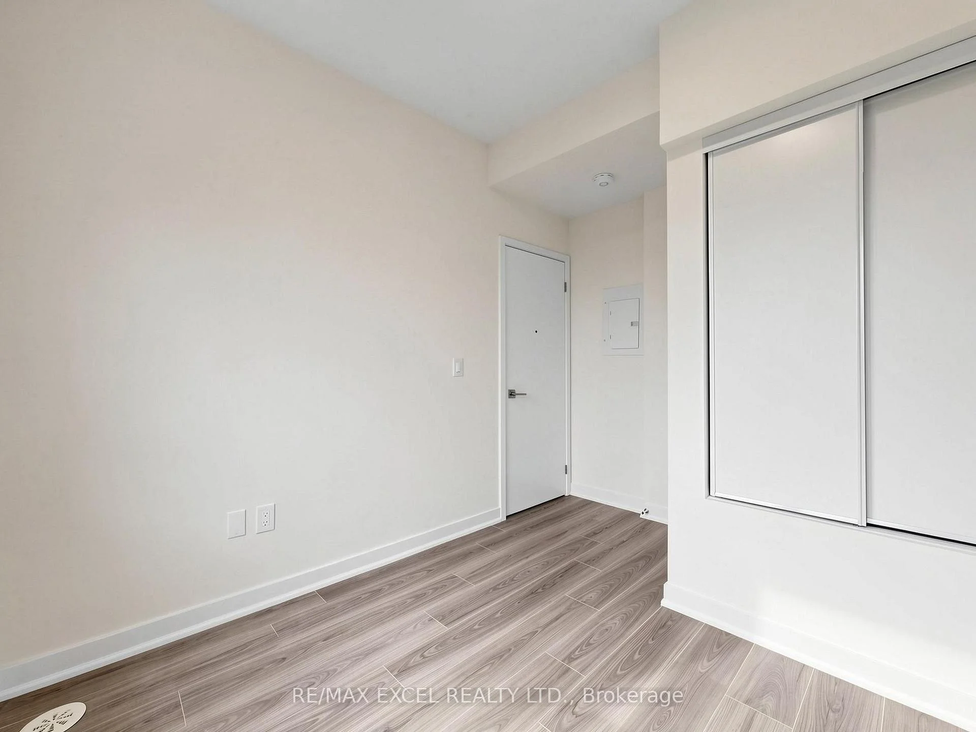 Photo 48 of Unit 25, 73 Curlew Drive, North York, Parkwoods-Donalda — HOMEH