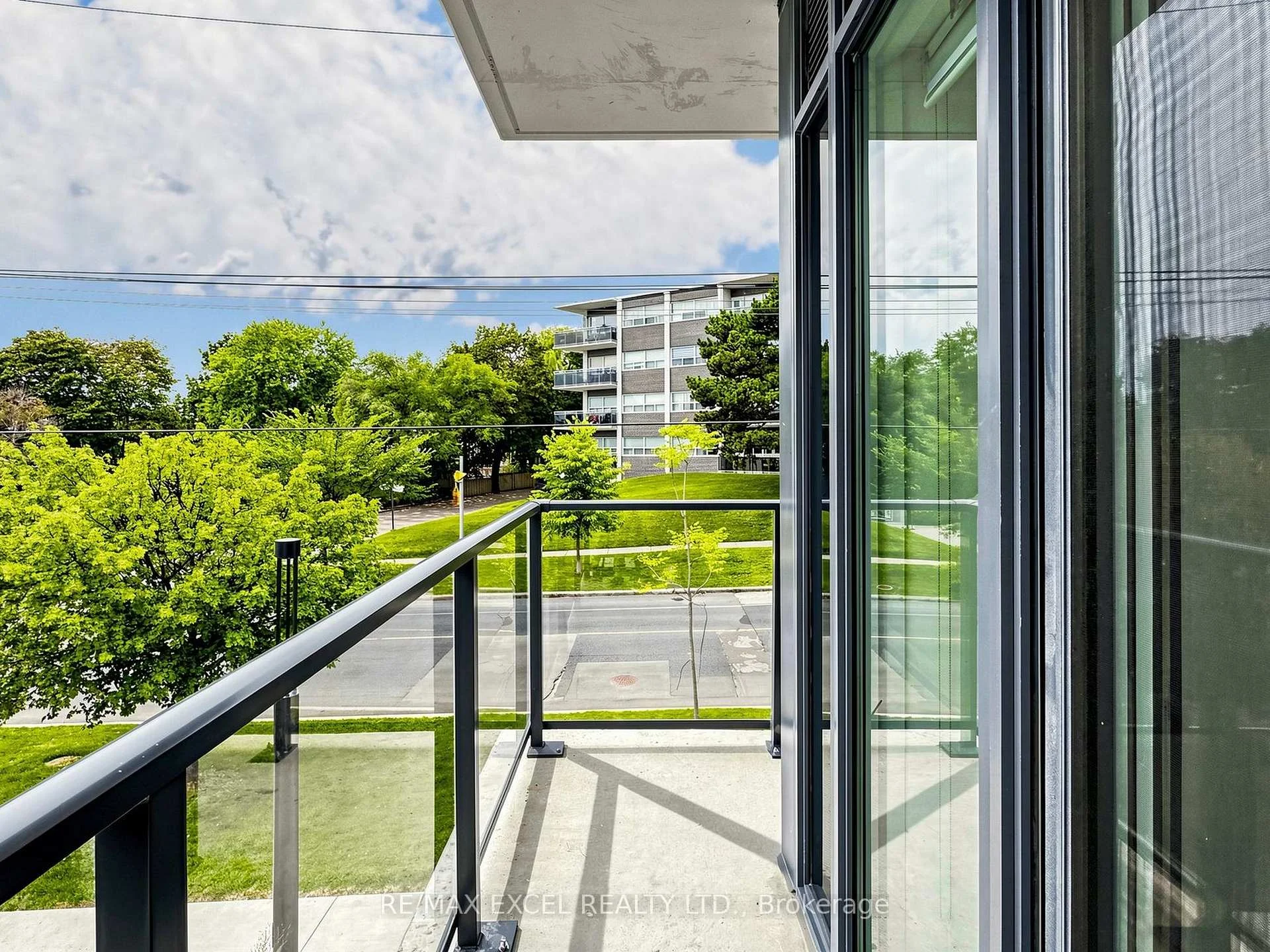 Photo 51 of Unit 25, 73 Curlew Drive, North York, Parkwoods-Donalda — HOMEH