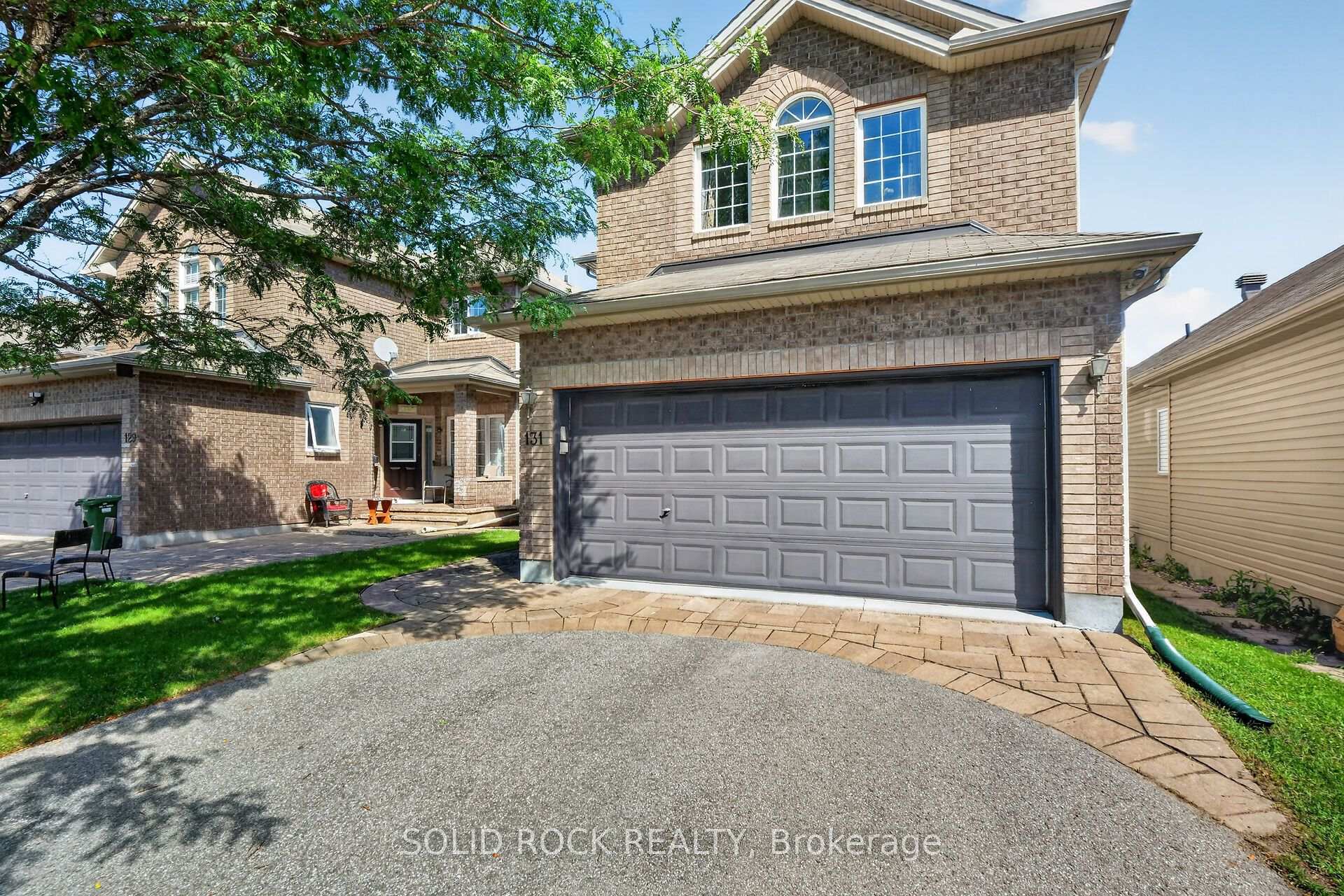 Photo 2 of 131 Finn Court, Ottawa, Ridgemont — HOMEH