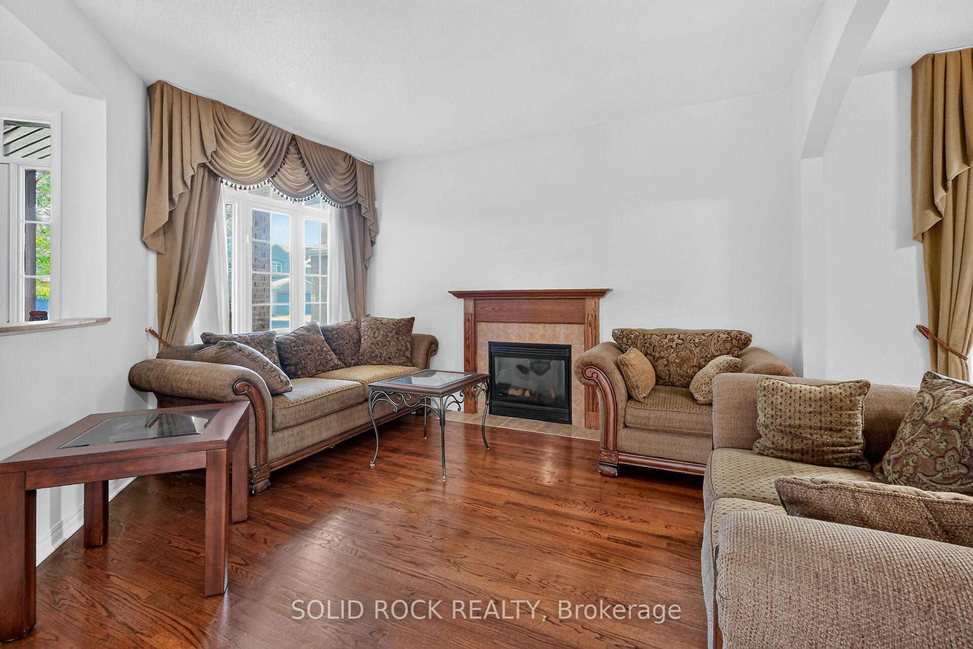Photo 6 of 131 Finn Court, Ottawa, Ridgemont — HOMEH